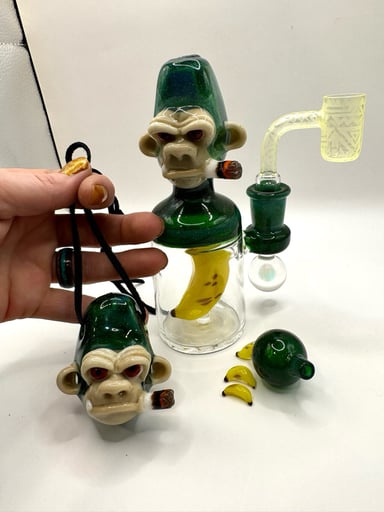 Preview pic of Catalyst Glass Smokin Chimp Green Crushed Opal with matching pendant, banana terp pearls and carb cap n n