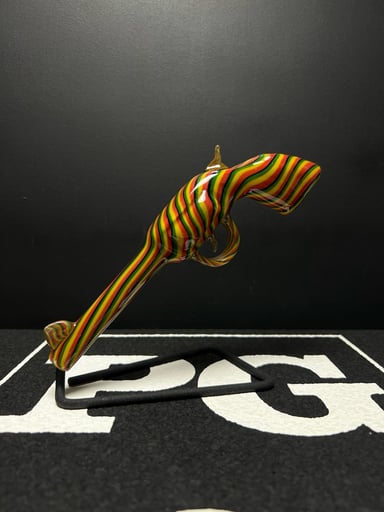 Preview pic of Robert Mickelsen Handgun Pipe #13 Rasta