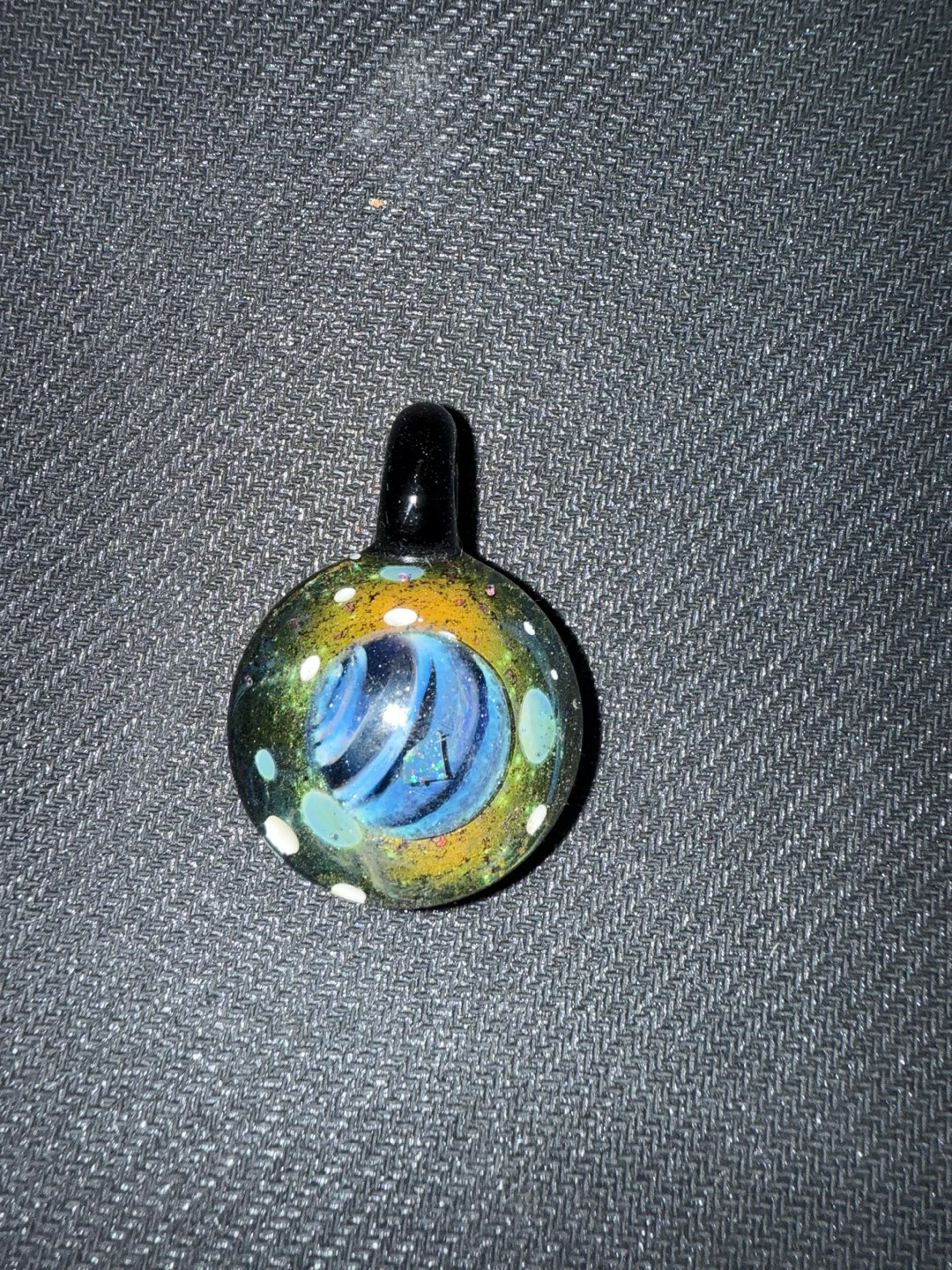 Gateson pendant image 0