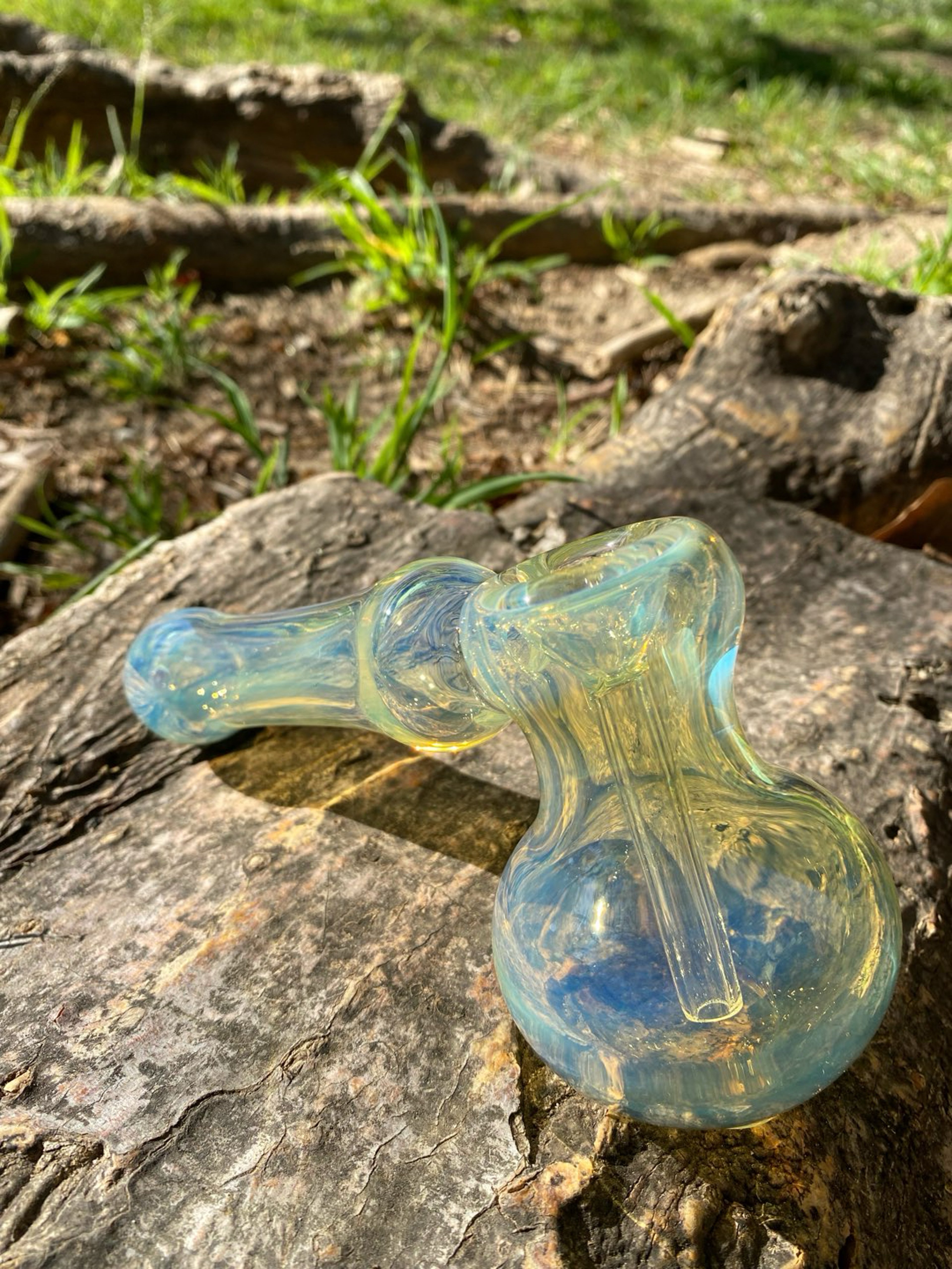 Preview pic of Bubbler Glass Pipe silver fumed