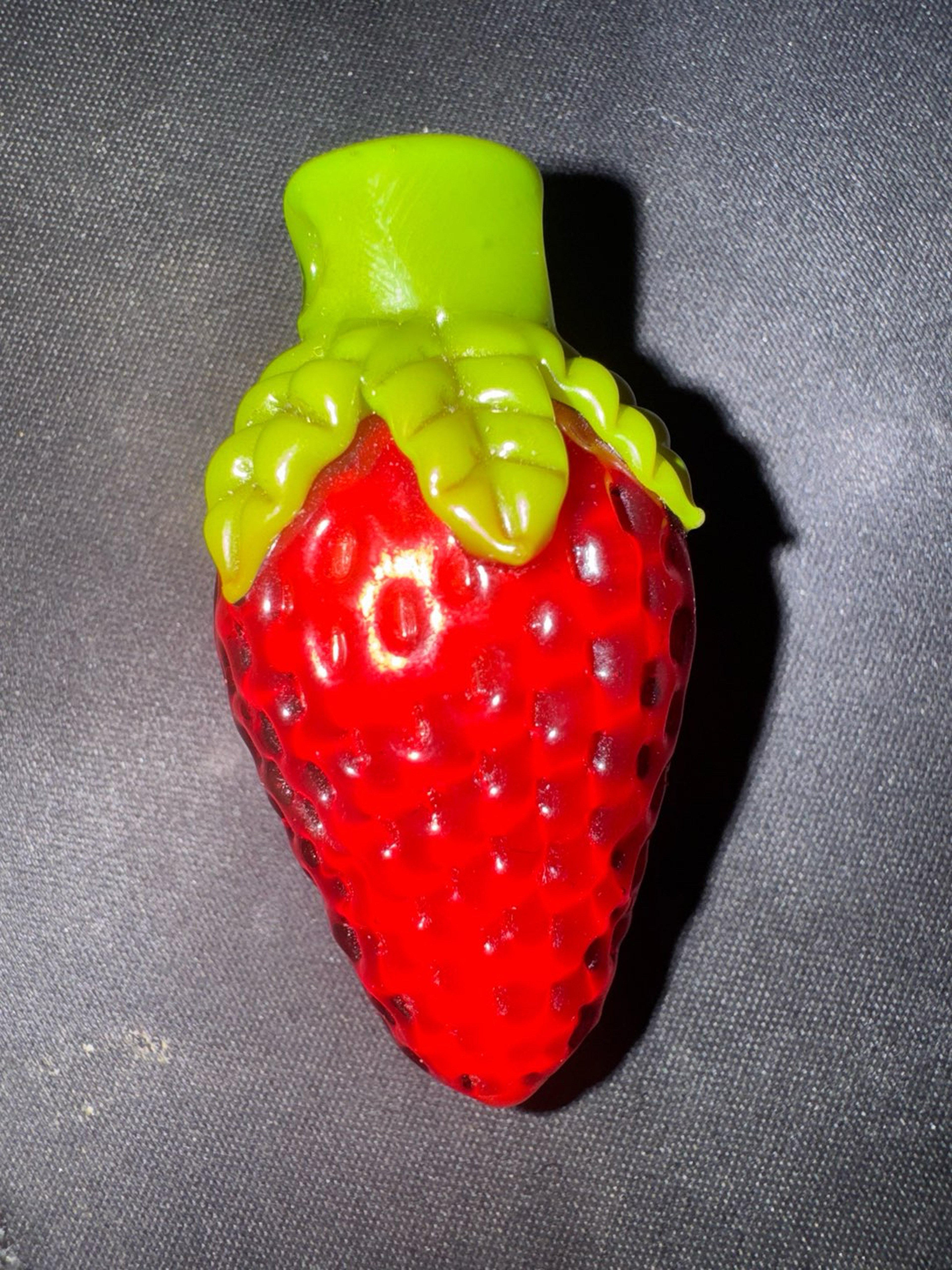 Preview pic of Strawberry Glass Pendant
