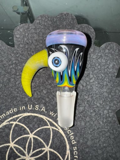 Preview pic of Adam Driver UV Wig Wag Eye Millie Horned 14mm Bowl Slide