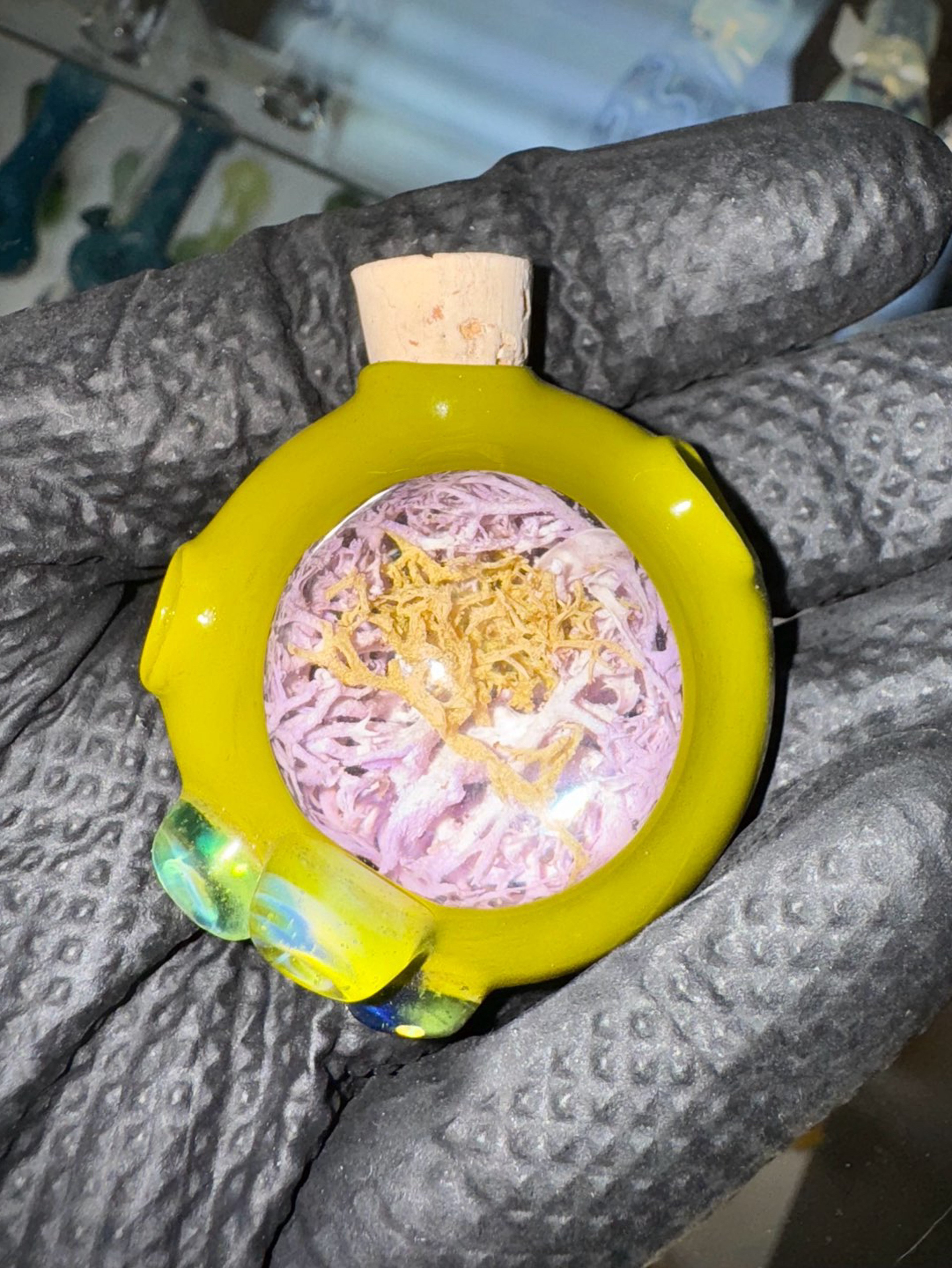 Preview pic of Bufoglassworks Earth Corked Pendant