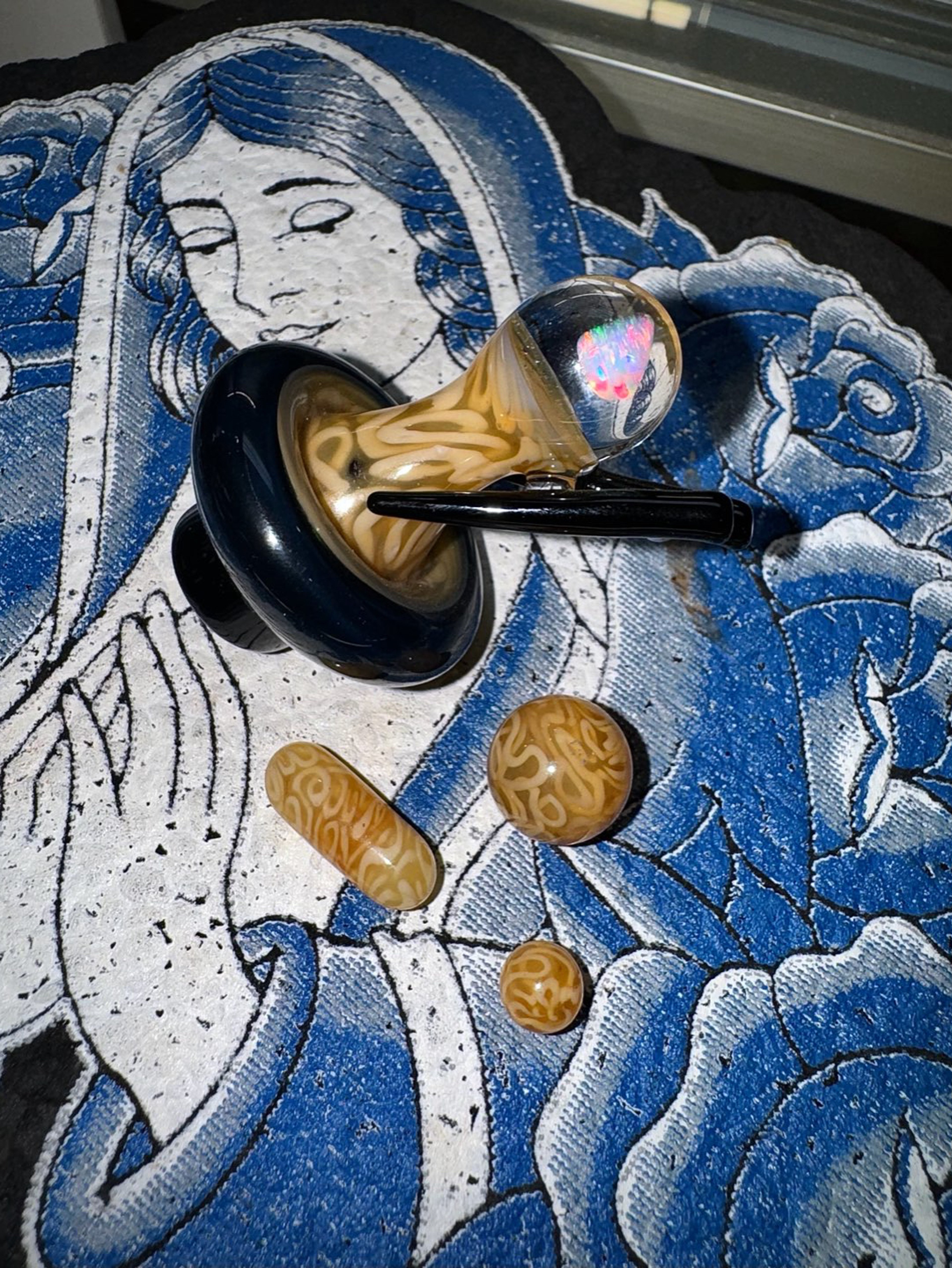 Preview pic of Dojo Glass Ramen Noodles Opal Slurper Set