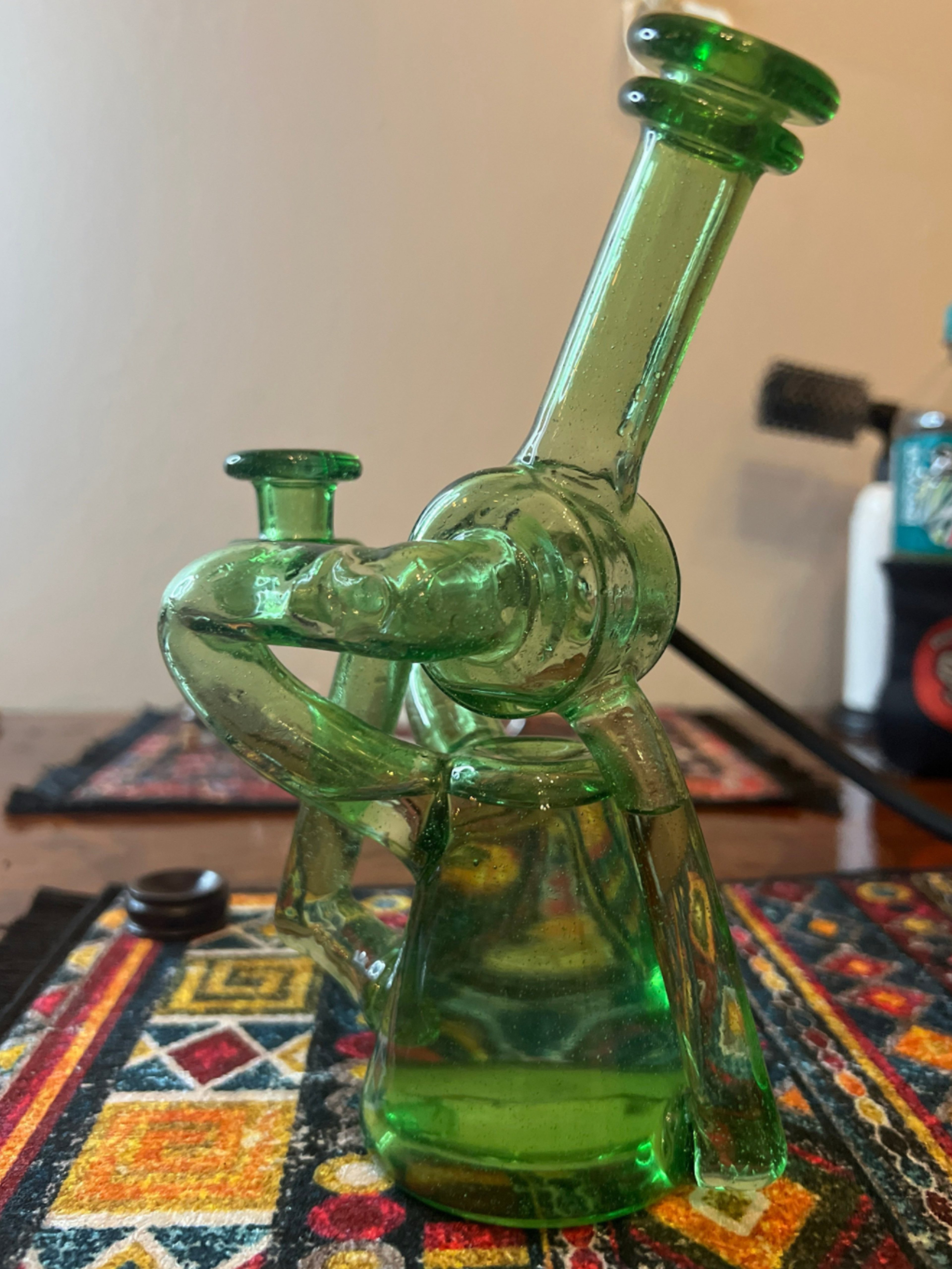 Preview pic of RedtailGlass V1 Terp Guzzler