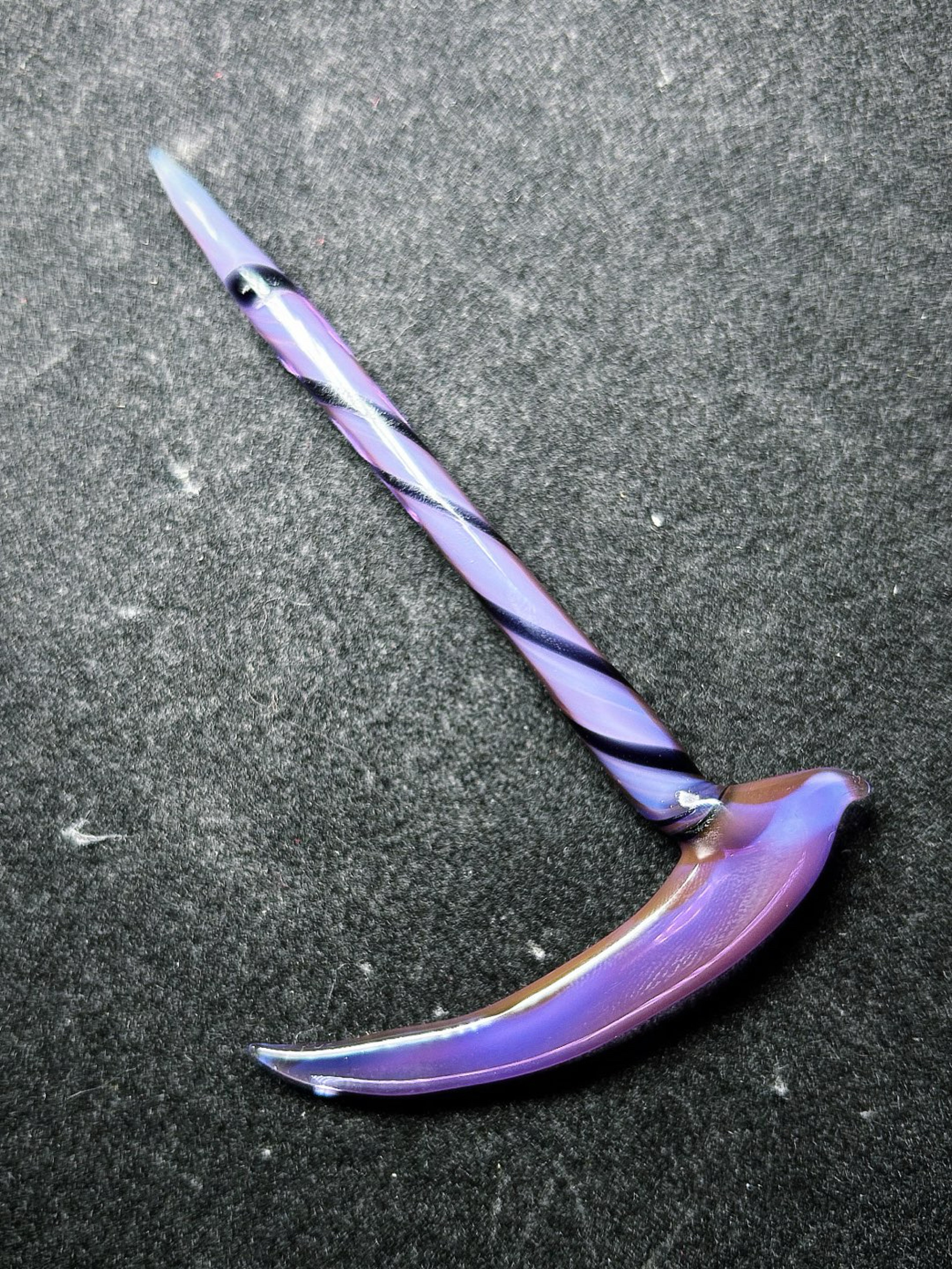 Preview pic of MarvinsGlass Royal Jelly x Eperimental Blue Scythe 💜