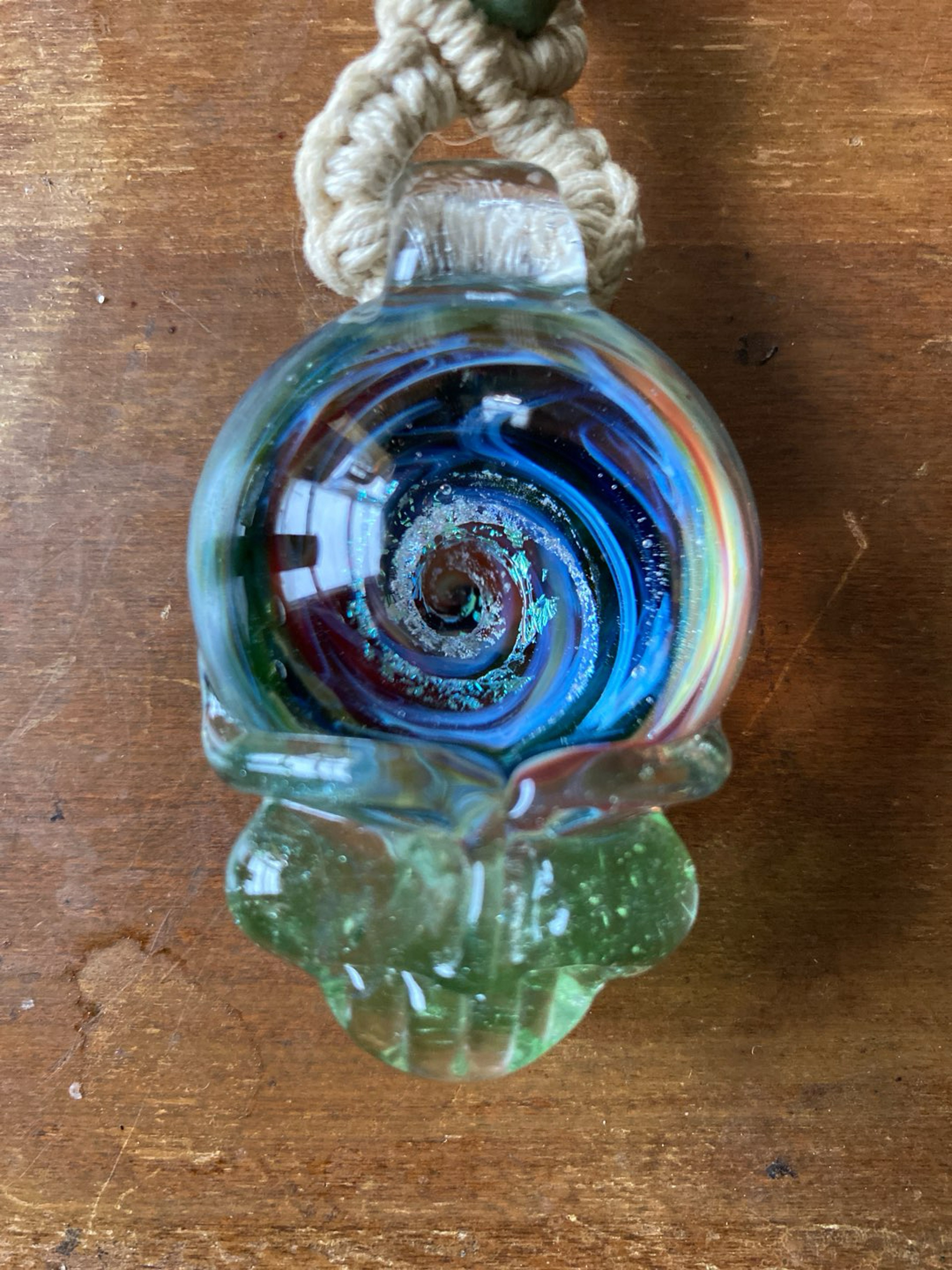 Preview pic of stealie pendant