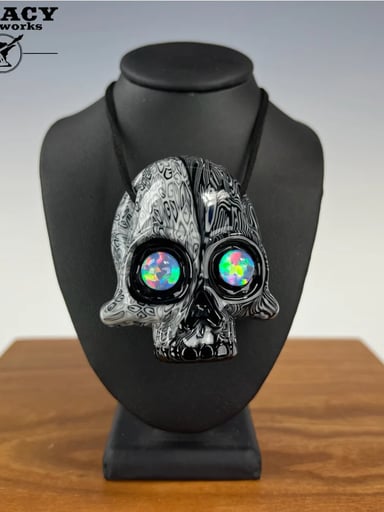 Preview pic of Skull pendant
