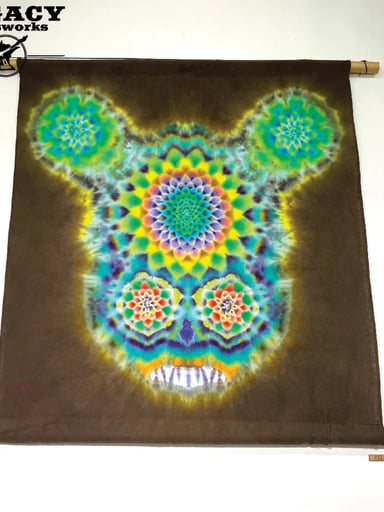Preview pic of YOGU X AQUARIUST "CHAPPY SKULL" TAPESTRY MOTIF