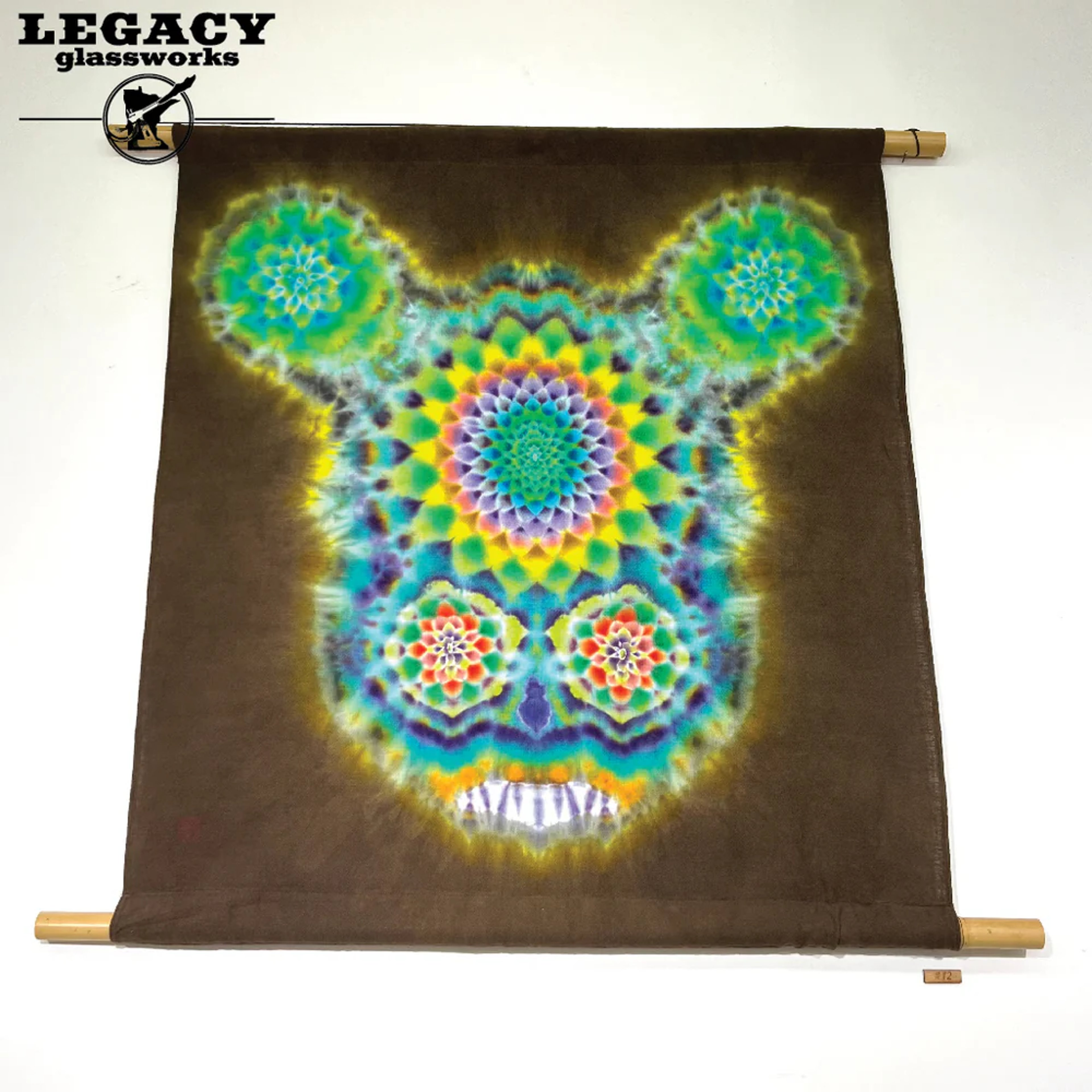 Preview pic of YOGU X AQUARIUST "CHAPPY SKULL" TAPESTRY MOTIF