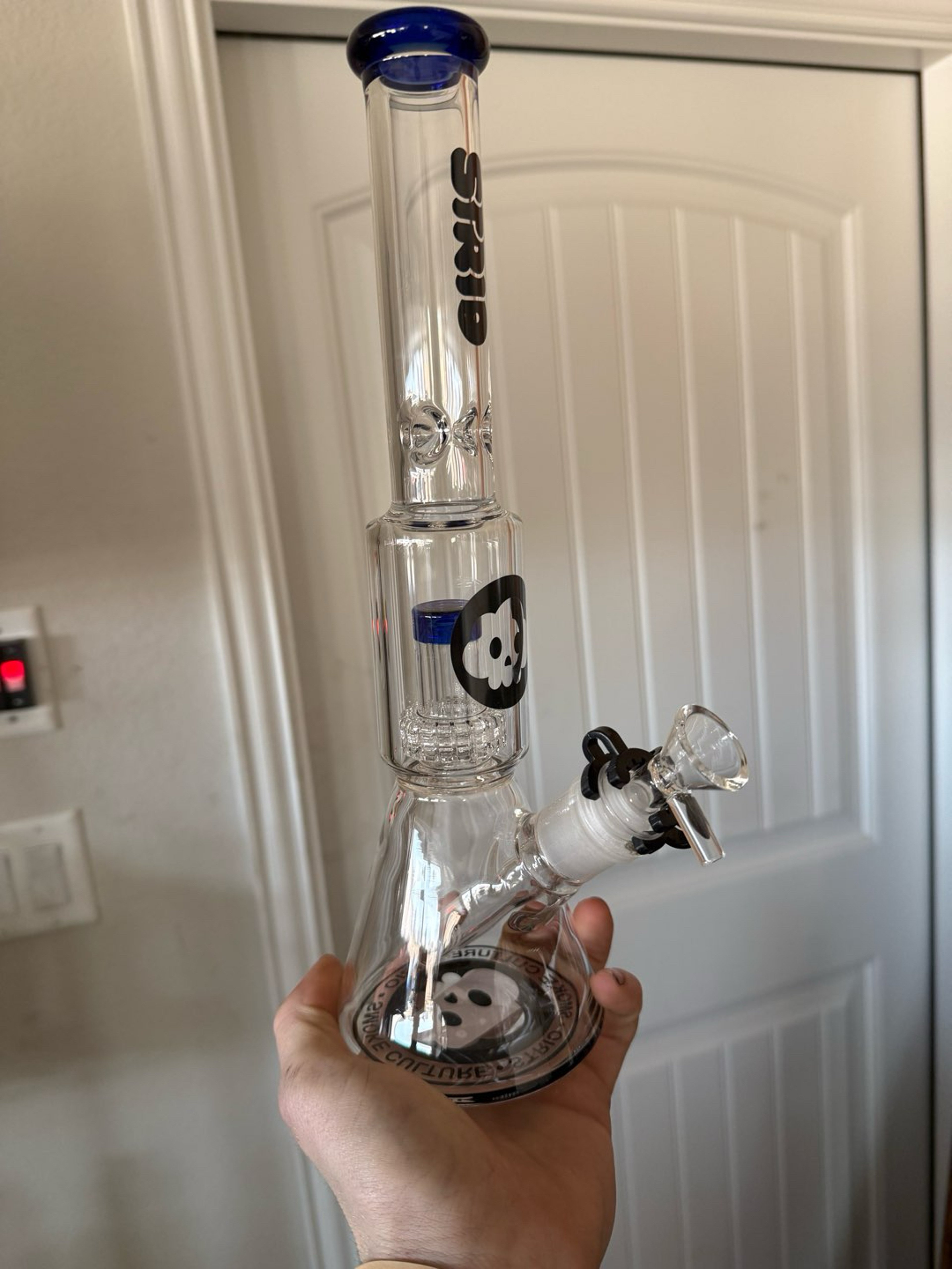 Preview pic of Dark Blue Strio Beaker