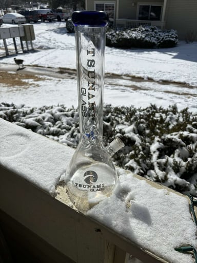 Preview pic of Tsunami Beaker