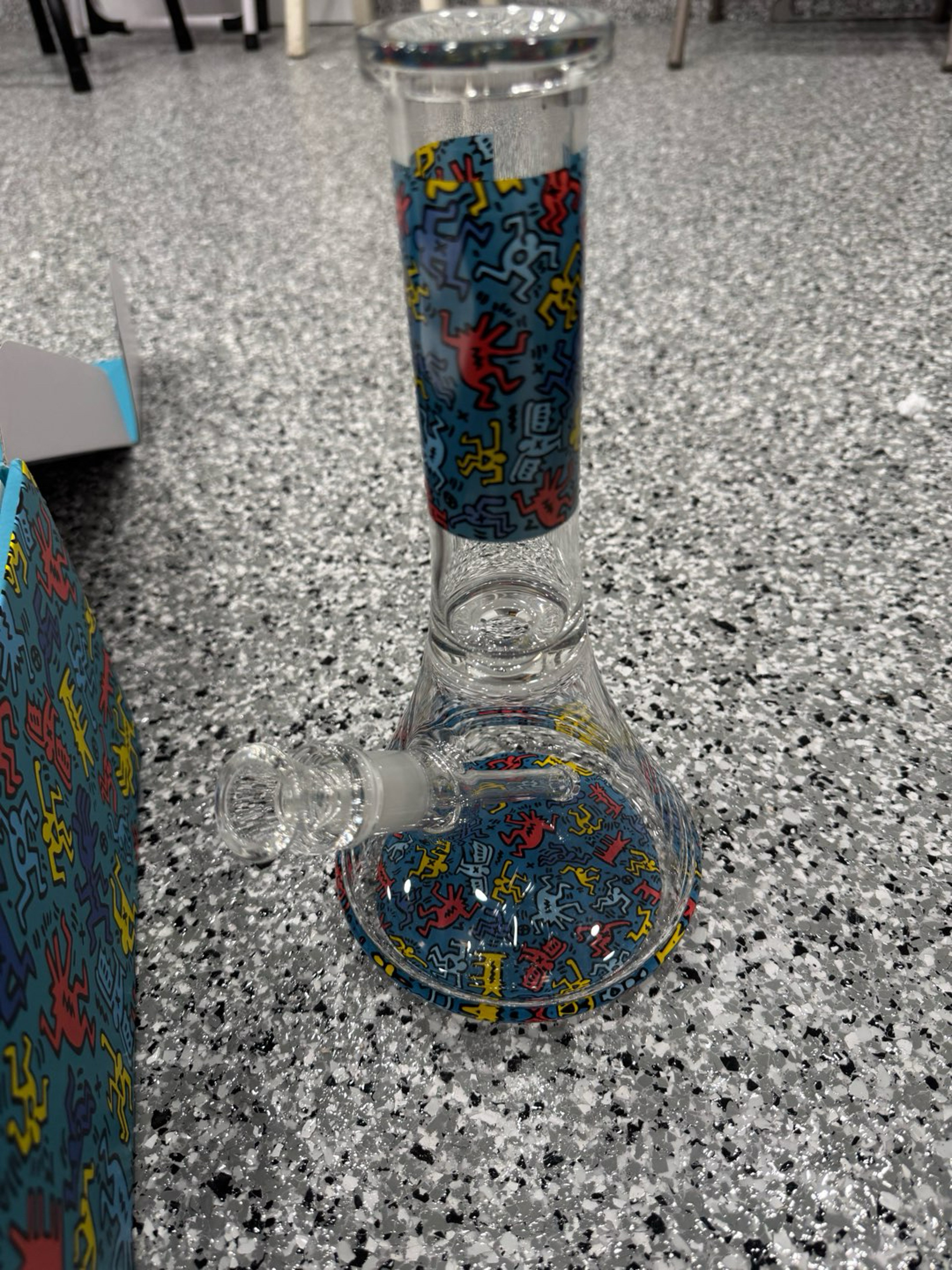 Preview pic of Keith Haring Glass Waterpipe