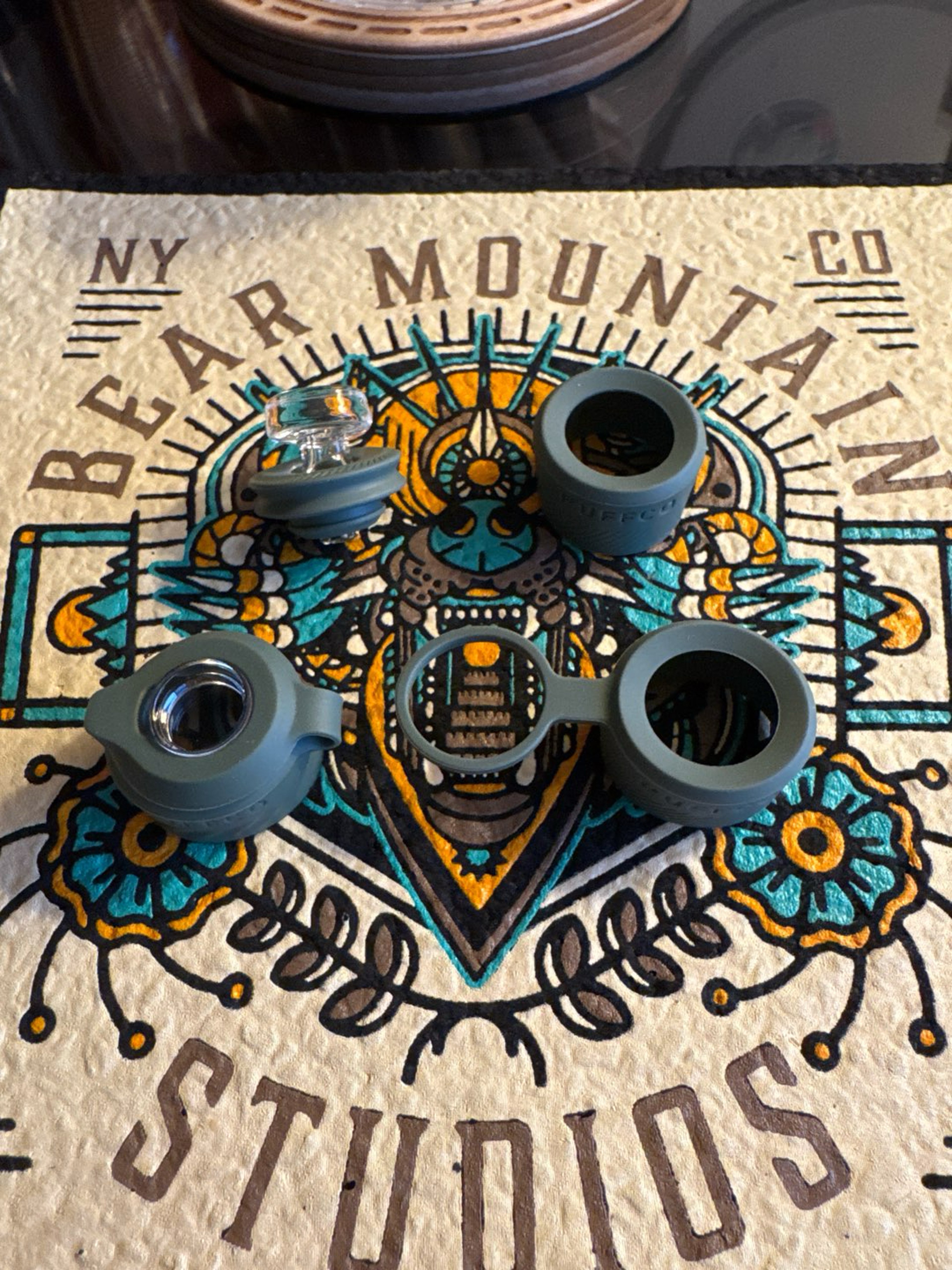 Preview pic of Puffco travel pack extras