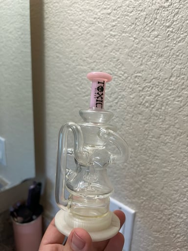 Preview pic of Toxic glass Puffco recycler