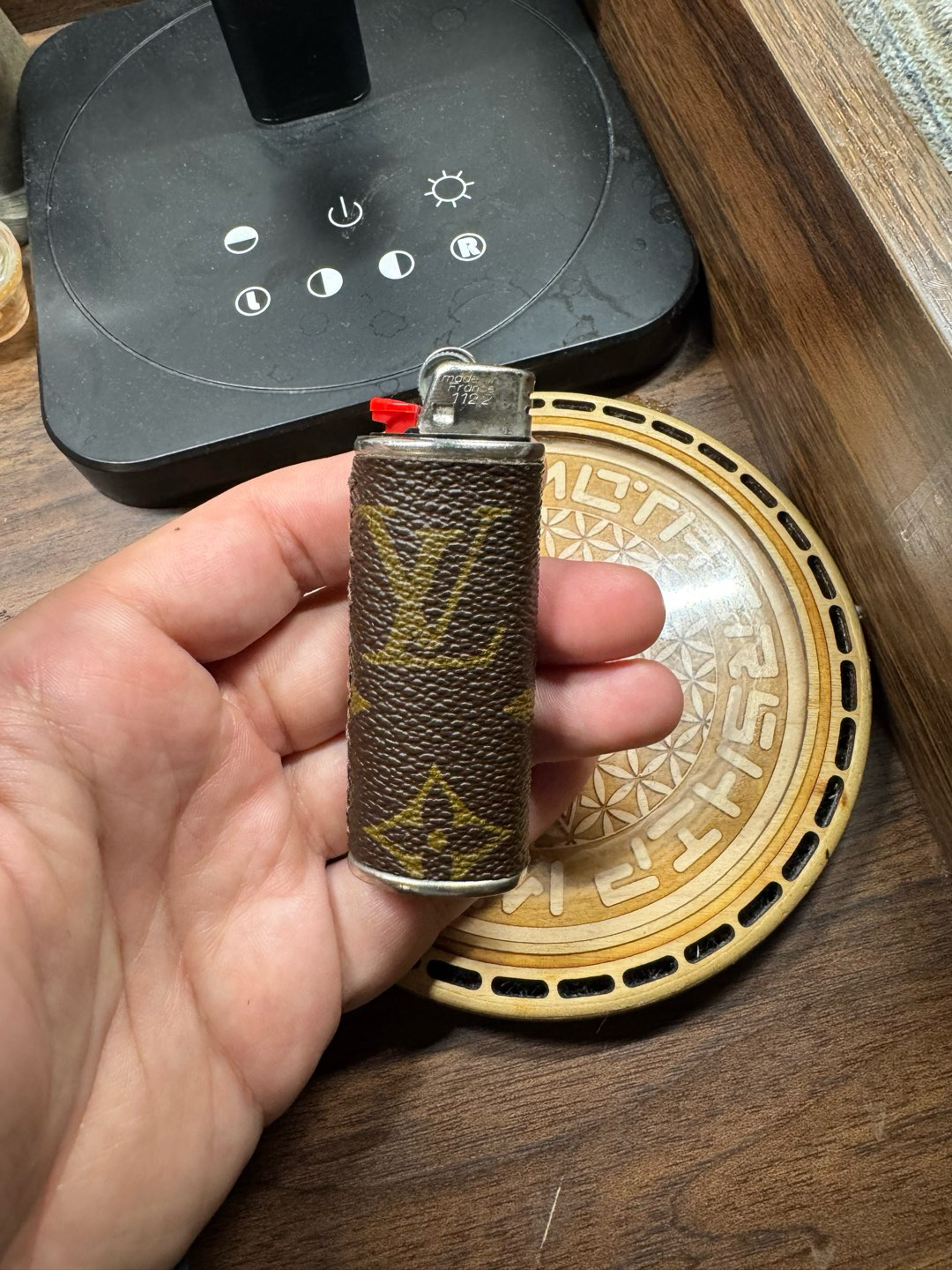Preview pic of Reworked goods Louis Vuitton lighter (classic)