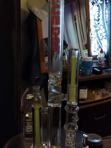 Preview pic of Blue Dot bong