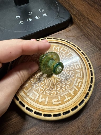 Preview pic of Mothership spinner cap hologram