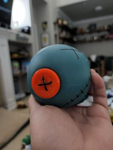 Preview pic of Dewar Head with Bandaid and Orange button eye