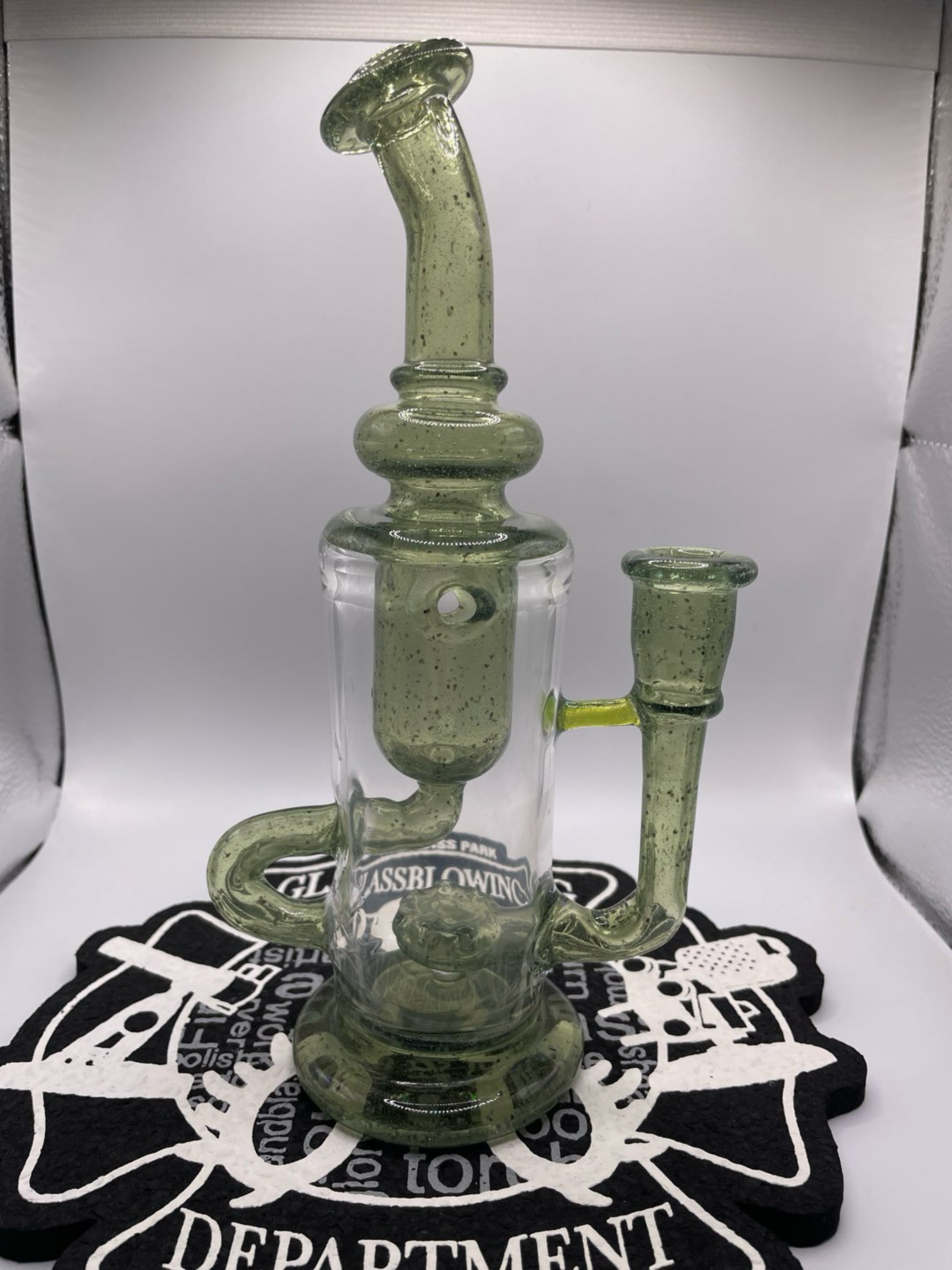 Preview pic of The Glass Wizard Klein Siriusly and mint cropal