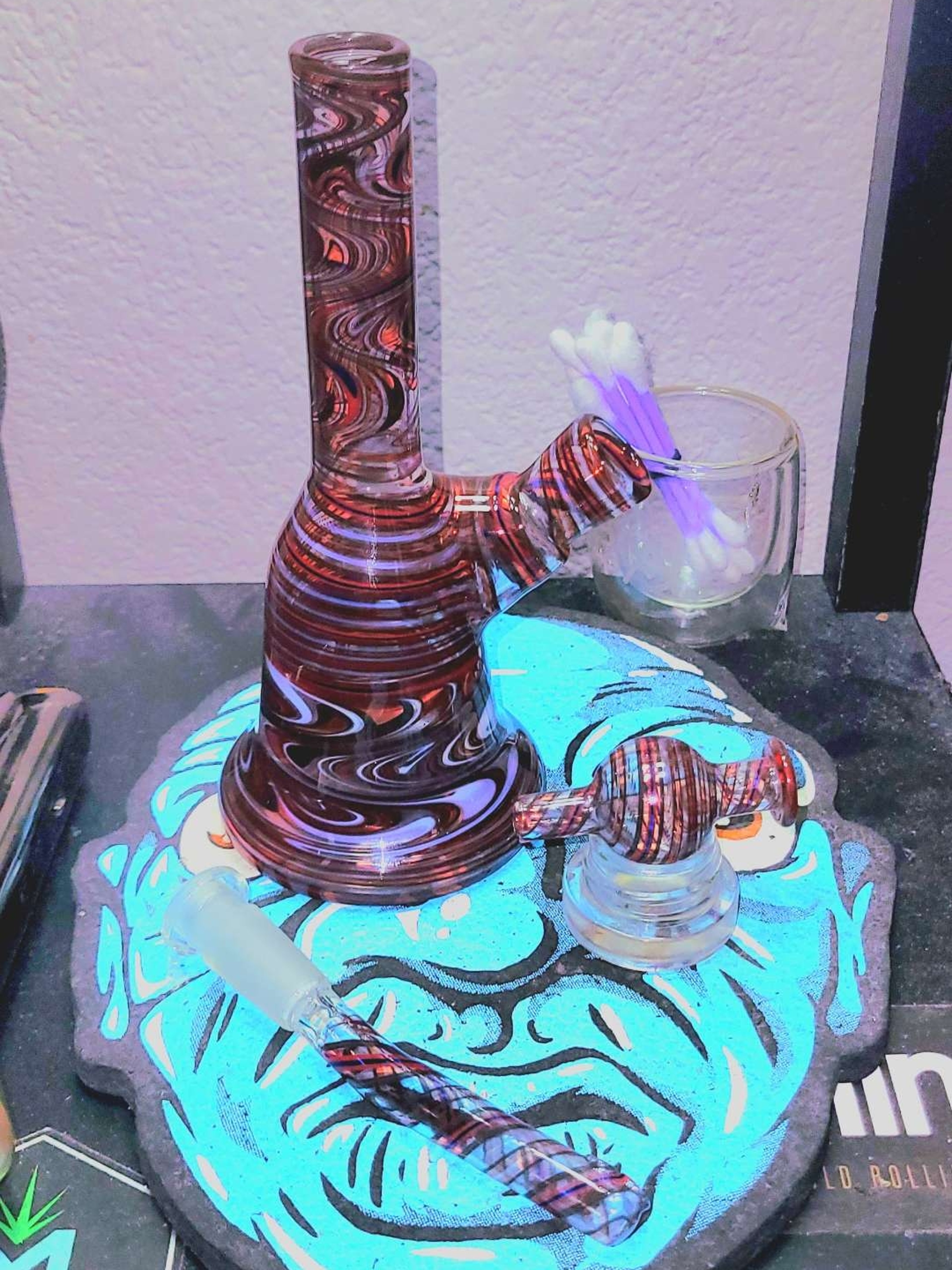 Preview pic of CHUEY GLASS : Line Worked tube #1