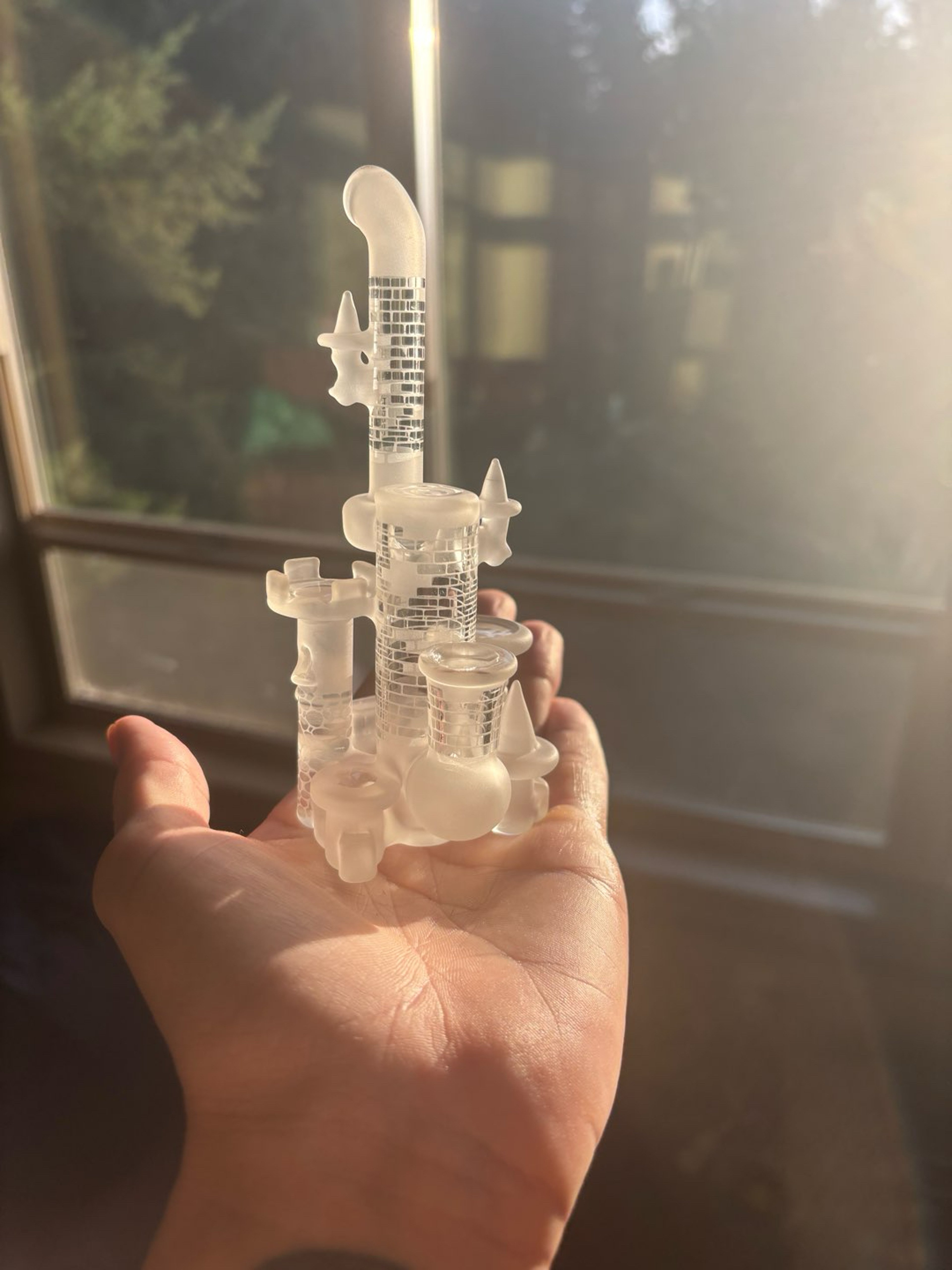 Preview pic of Jebb glass min castle/ pendant + pearls