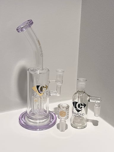Preview pic of Diamond Glass Oil Rig w/ Ashcatcher