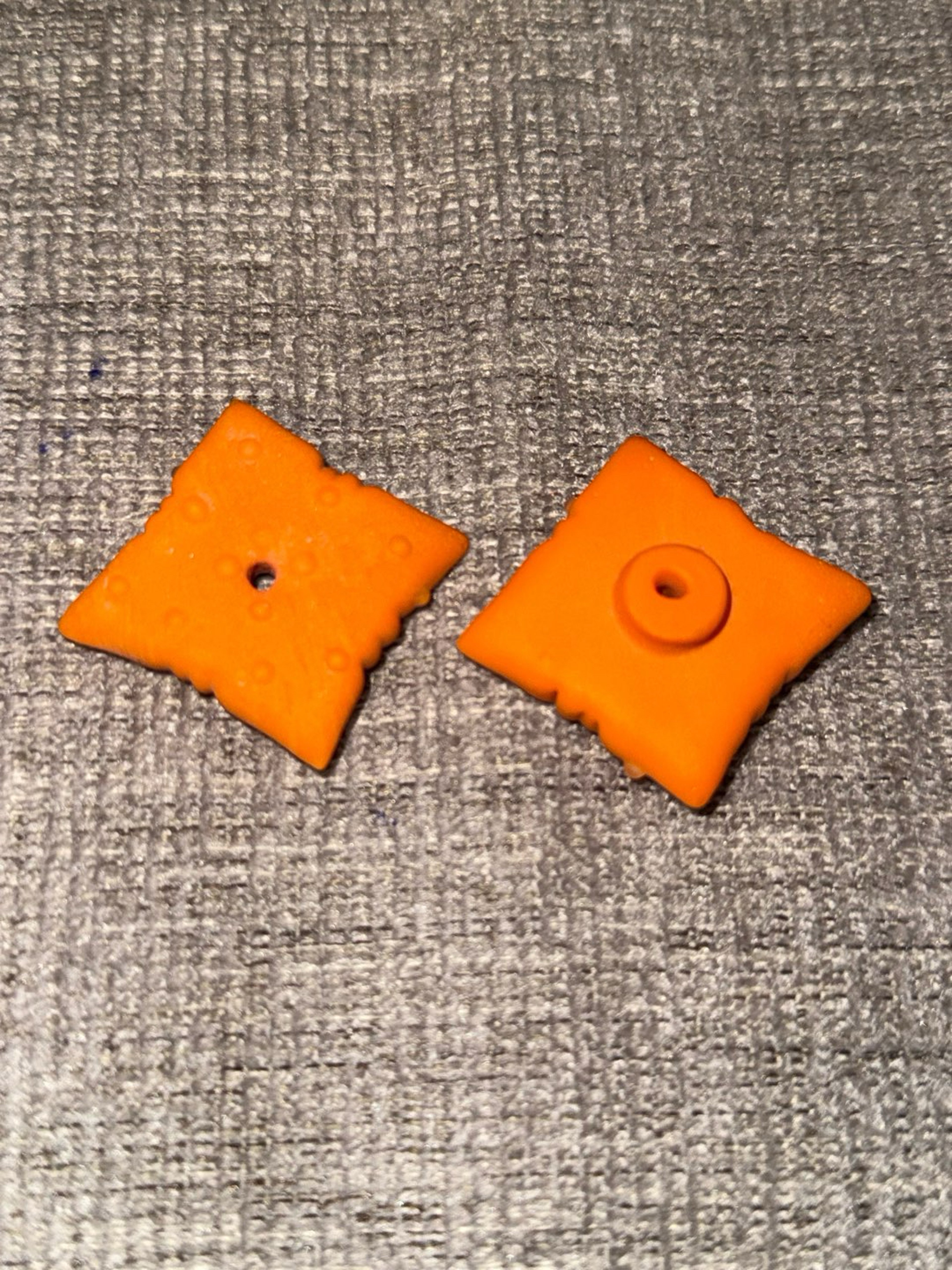 Preview pic of CHEEZIT Spinner Cap + Flat Cap