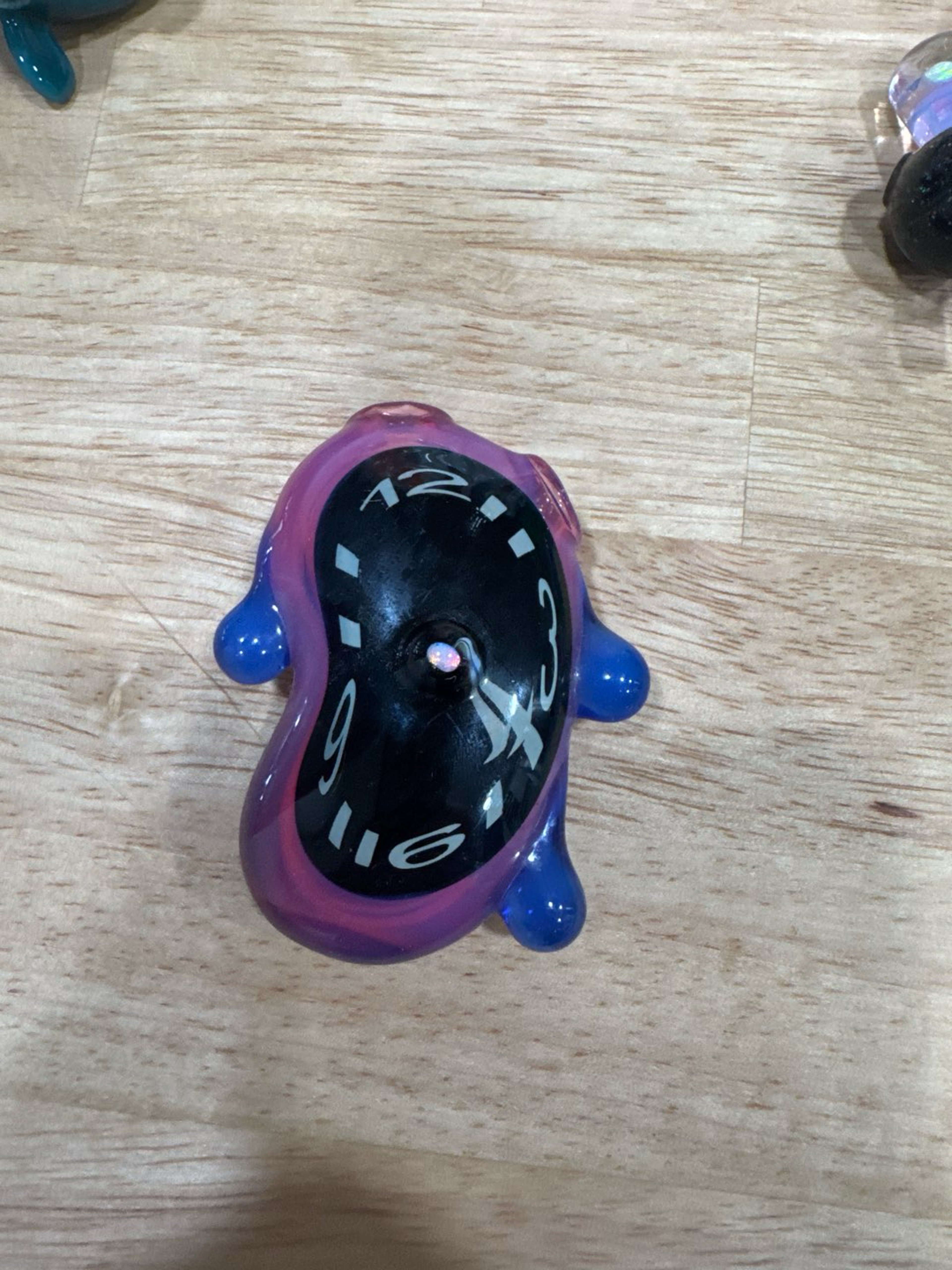 Preview pic of Scoby melting glass pendant