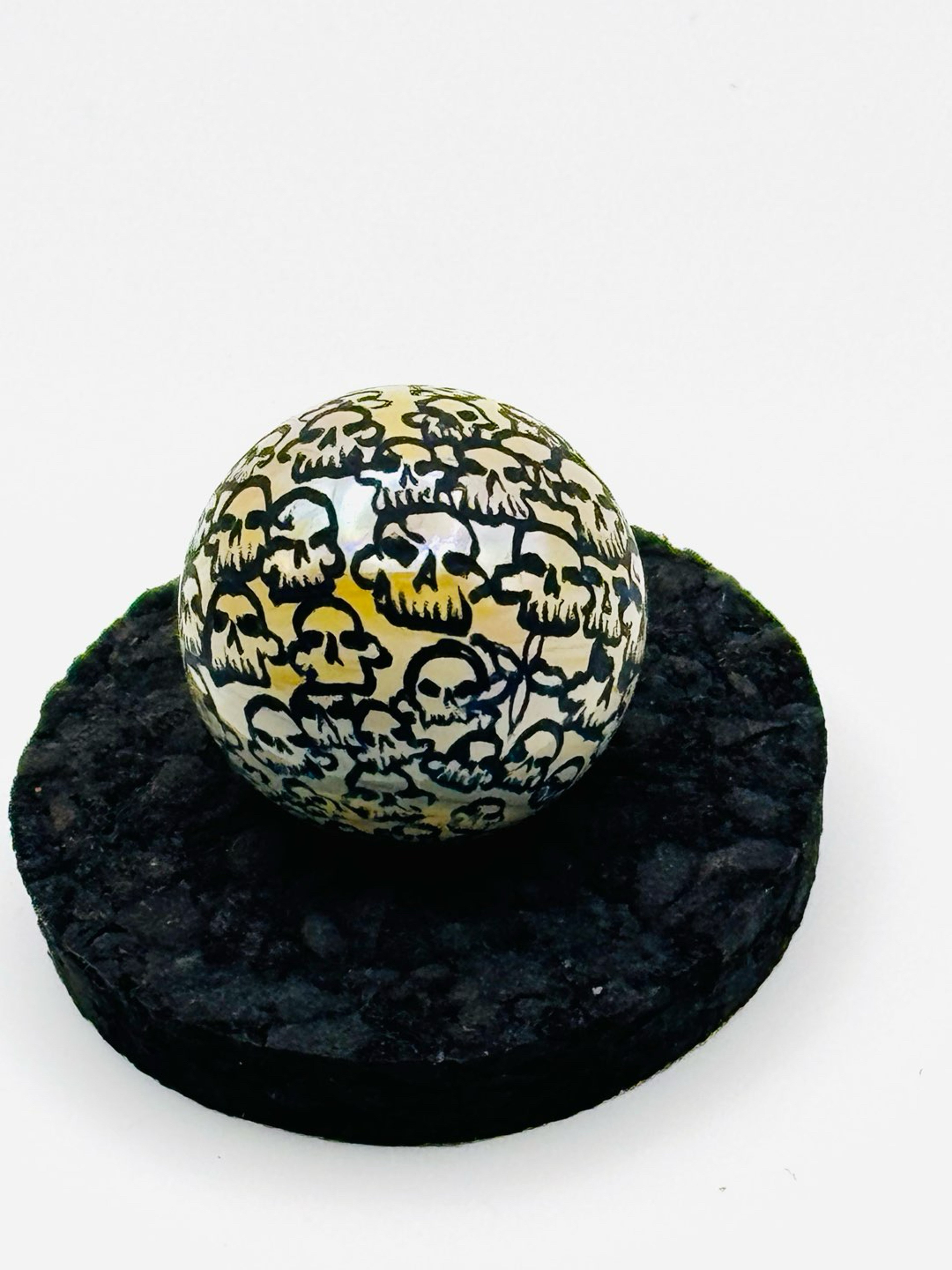 Preview pic of Hand carved skull marble!