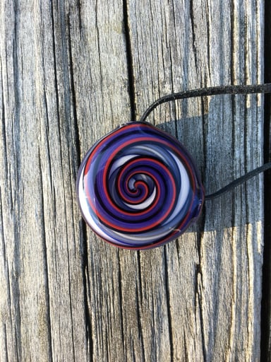 Preview pic of Edelo Cyrus Pendant