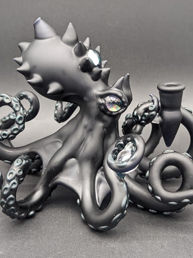 Preview pic of MAKO GLASS OPAL EYES OCTOPUS SCULPTURE RIG