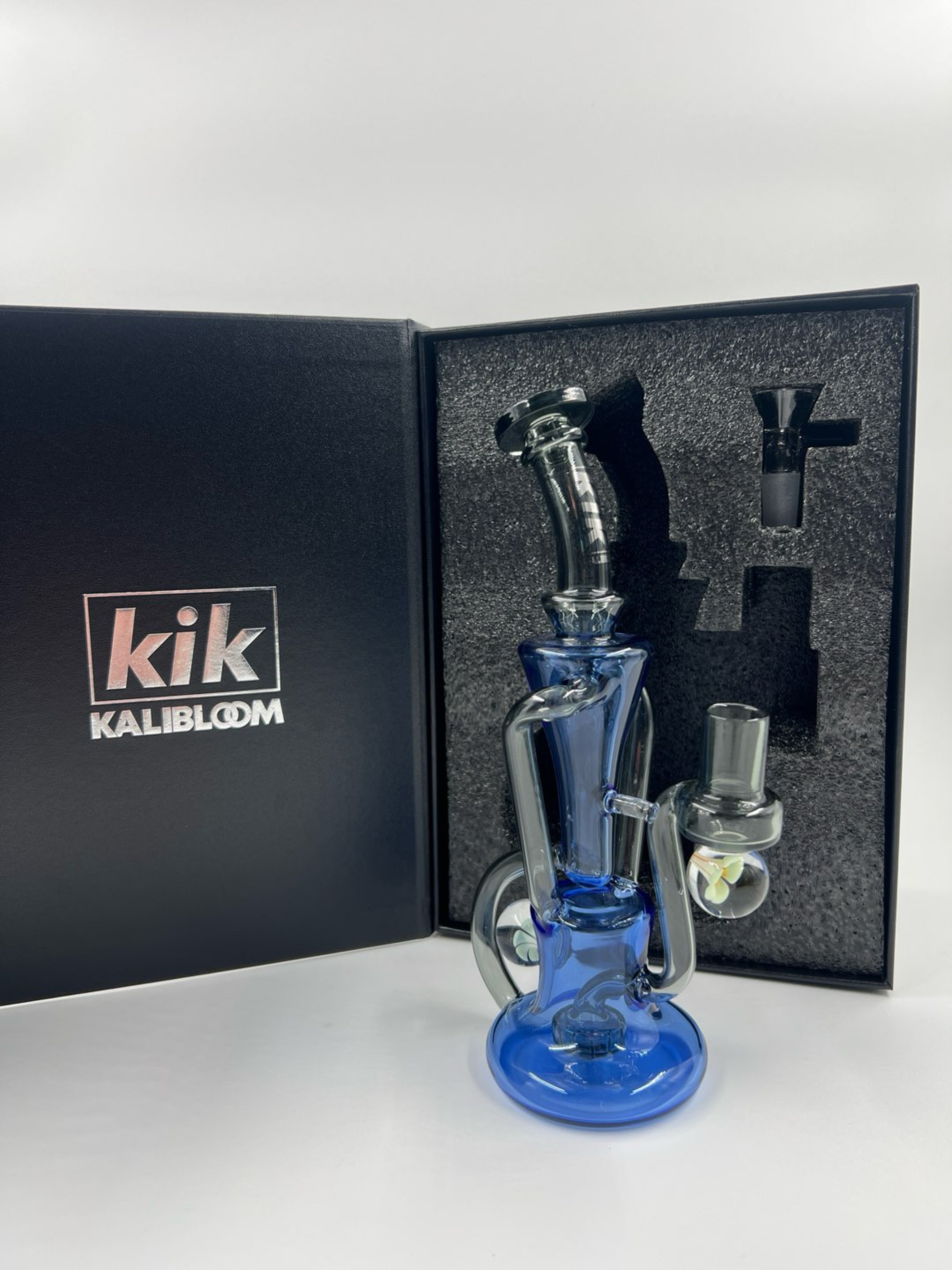 Preview pic of 9” KIK GLASS Padded Case Set