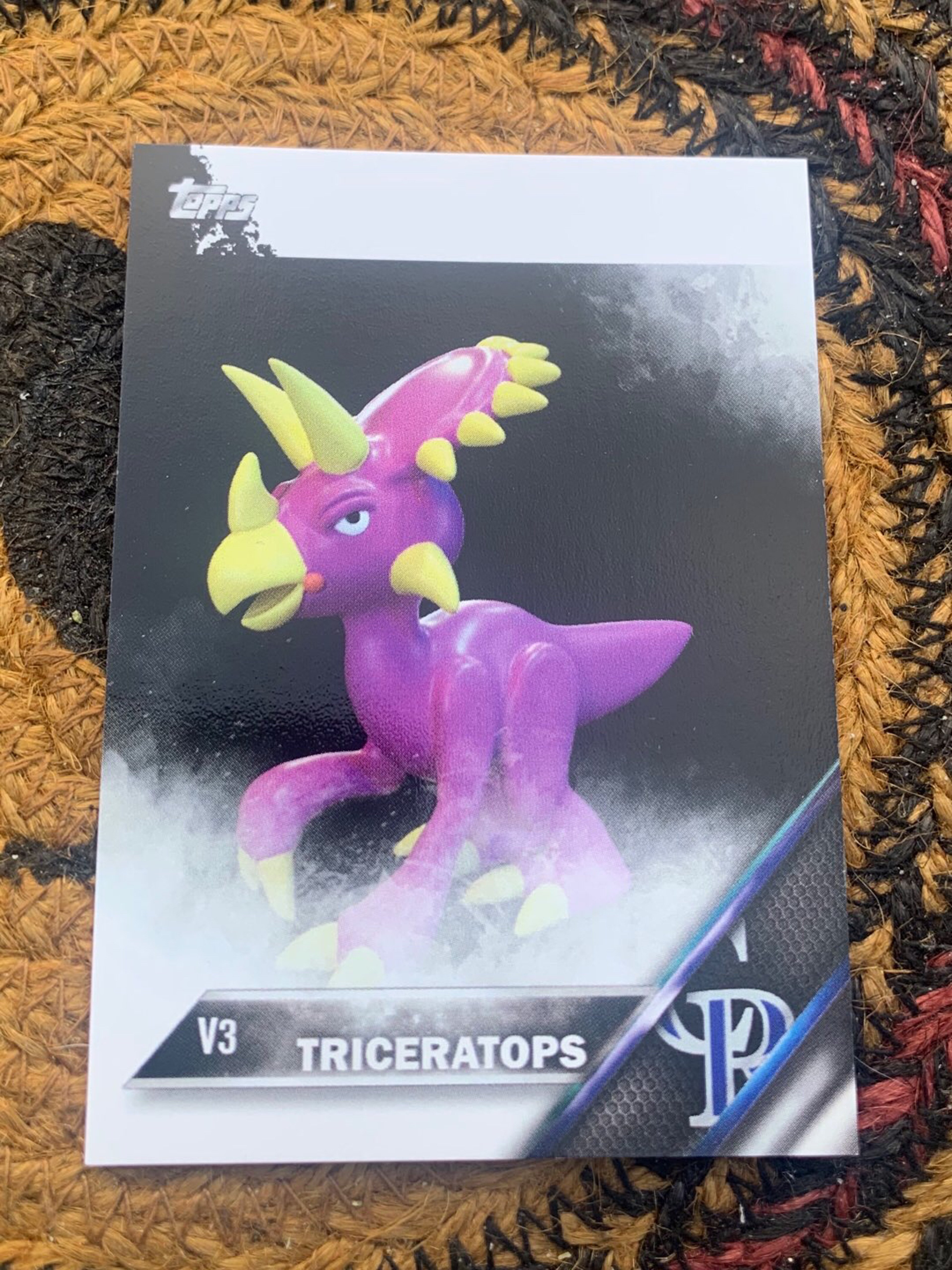 Preview pic of Elbo Colorado Rockies Triceratops Card