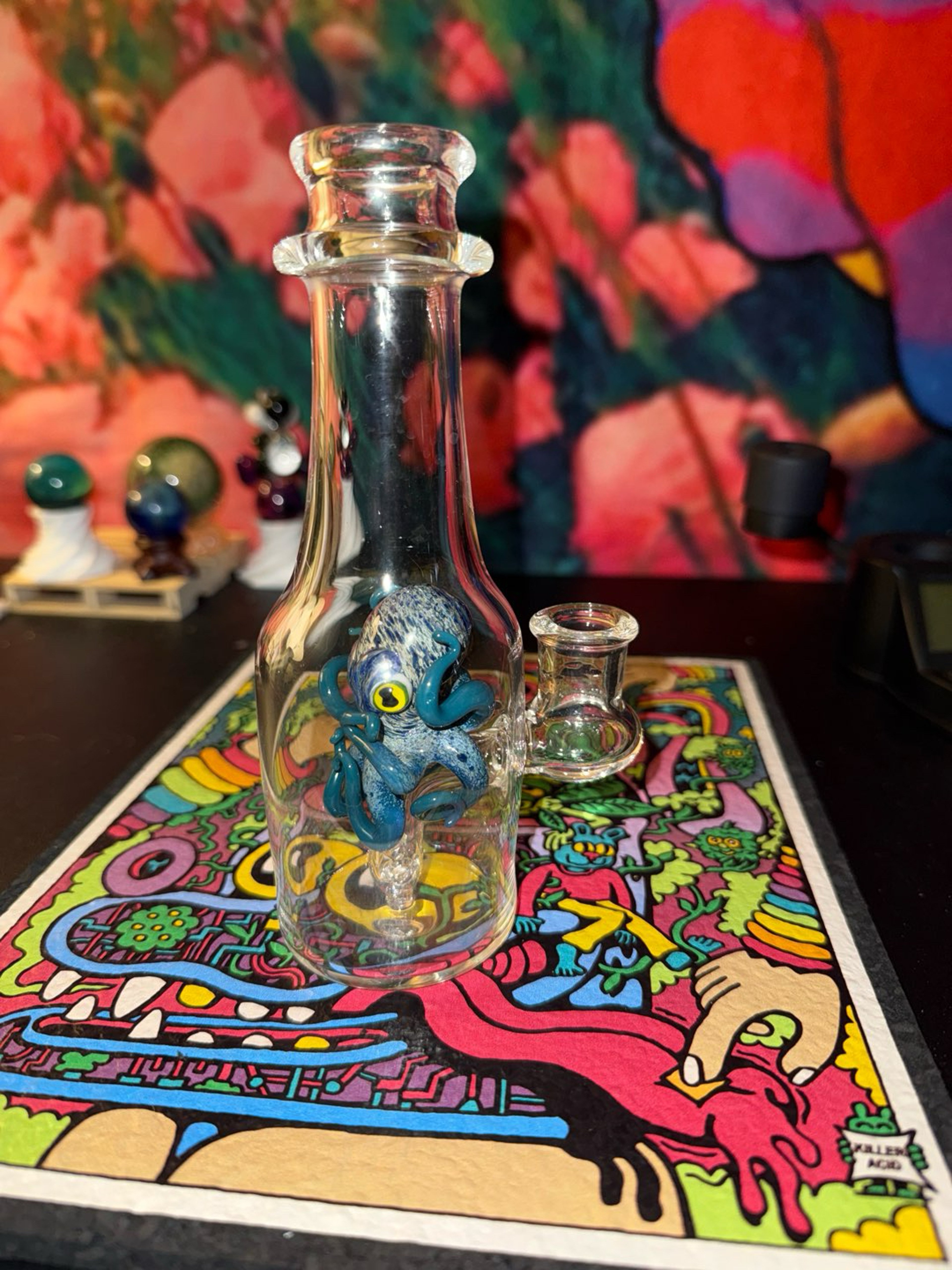 Preview pic of Berningglass Octopus Bottle