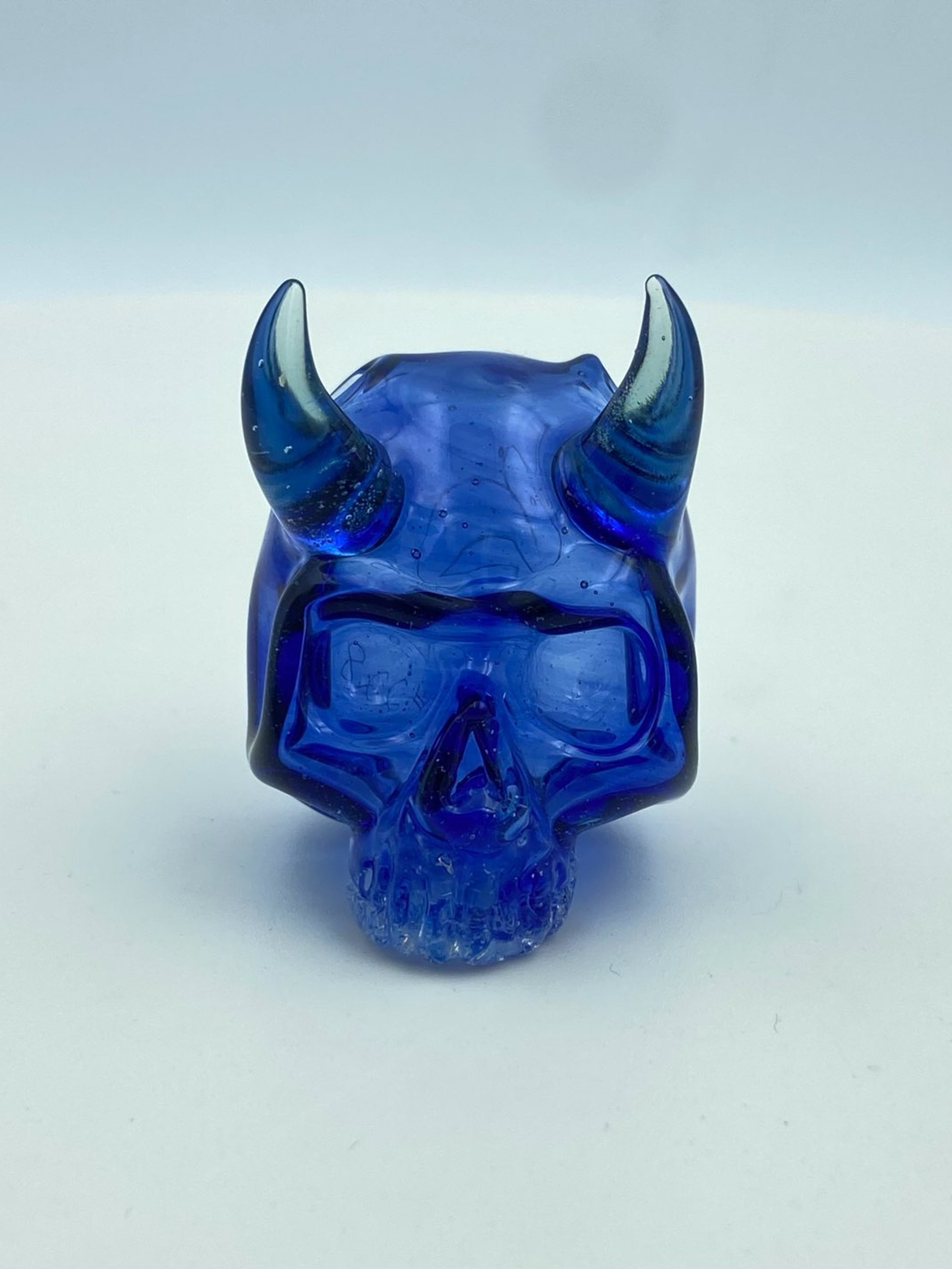 Preview pic of Sweeney Horned Skull Pendy