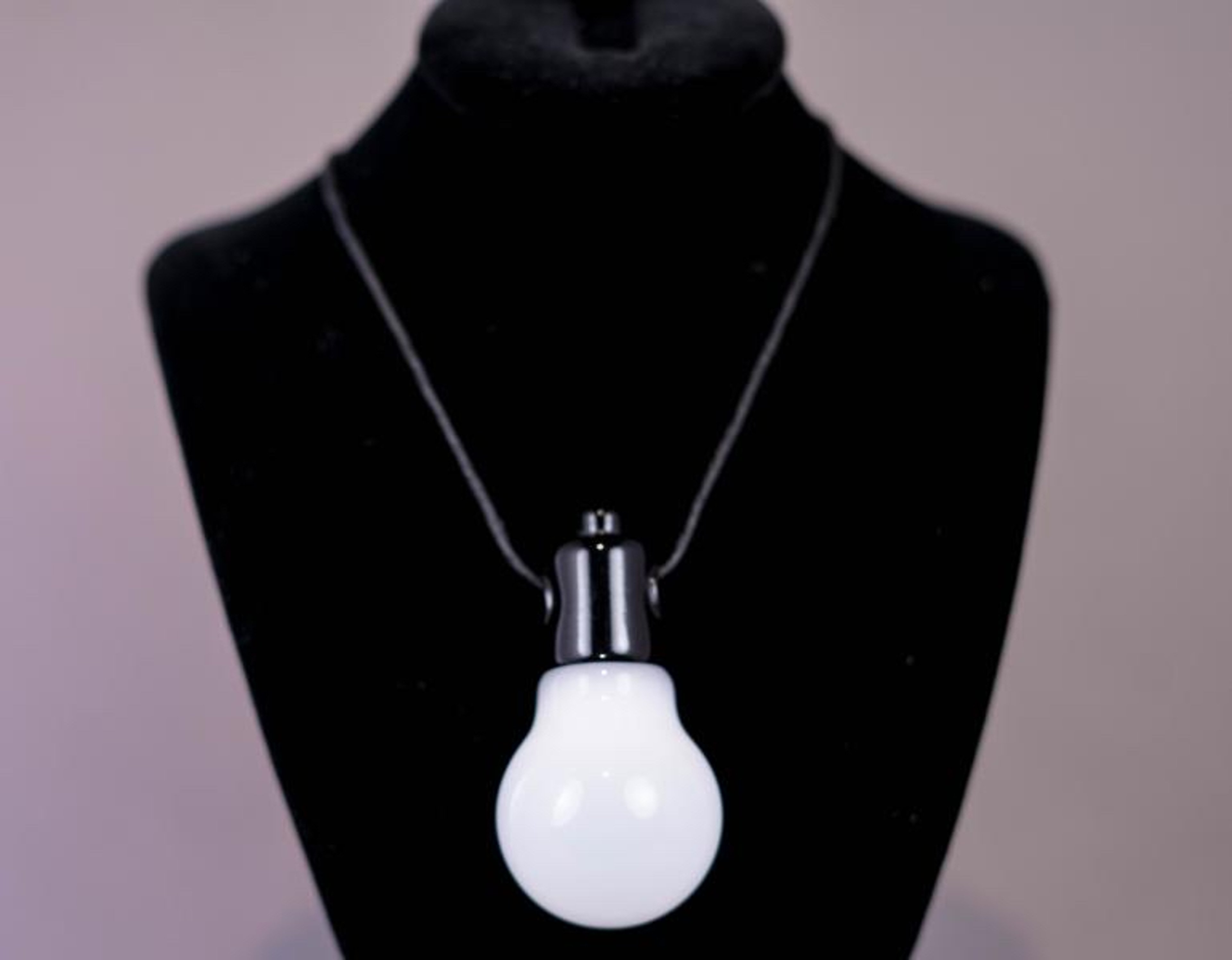 Diet Lightbulb Pendant image 0