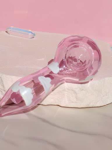 Preview pic of Pink cloud pipe
