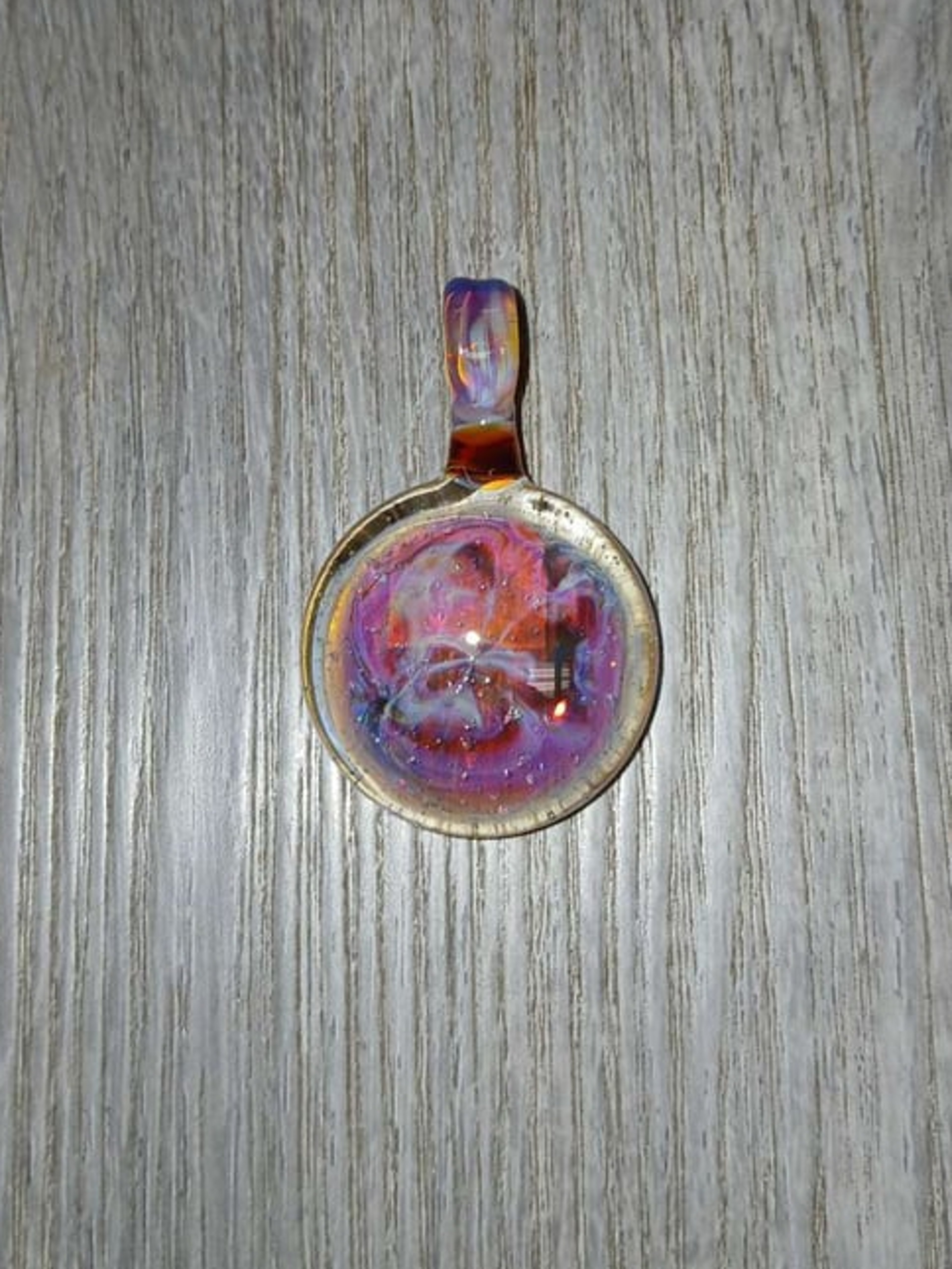 Preview pic of Uv space pendant