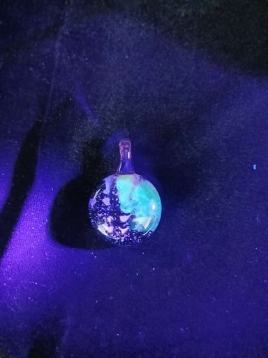 Preview pic of Aura borealis: Land and Space pendant