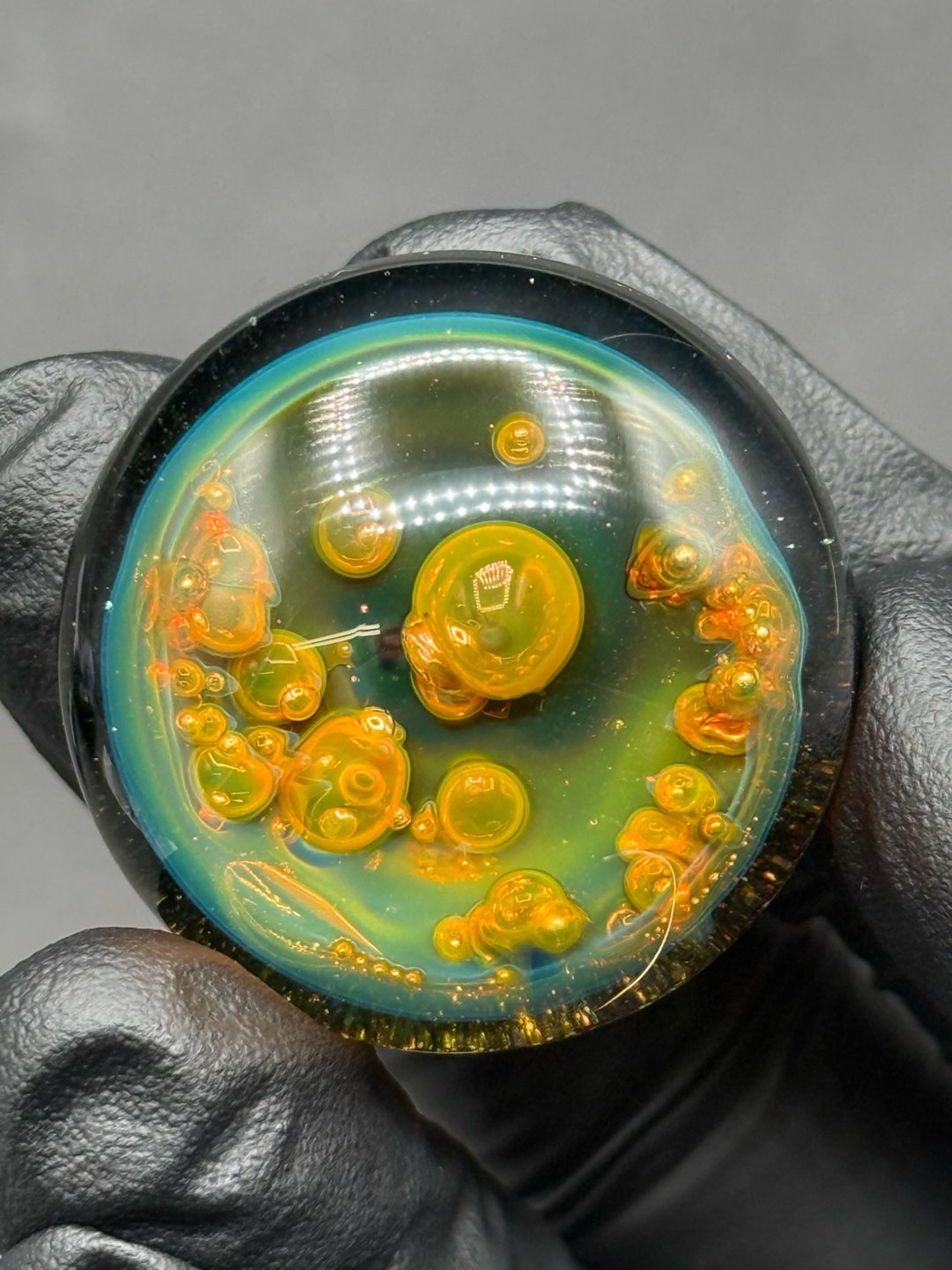 Preview pic of Space magnet