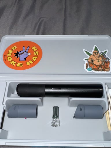 Preview pic of Puffco Pivot bundle