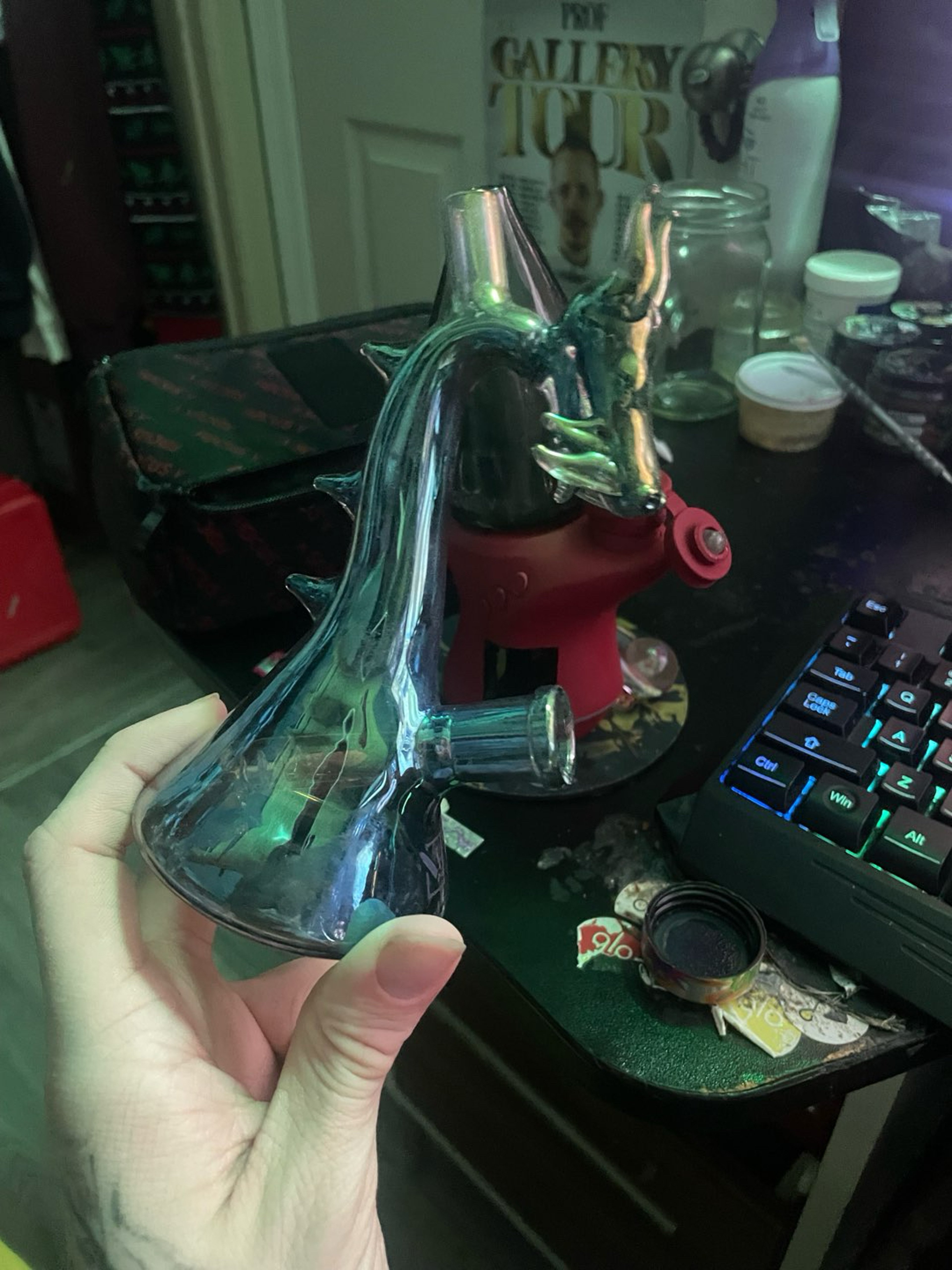 Preview pic of Daily high club bong