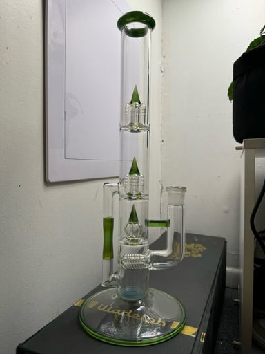 Preview pic of NewSchoolGlass Treecycler Green Energy