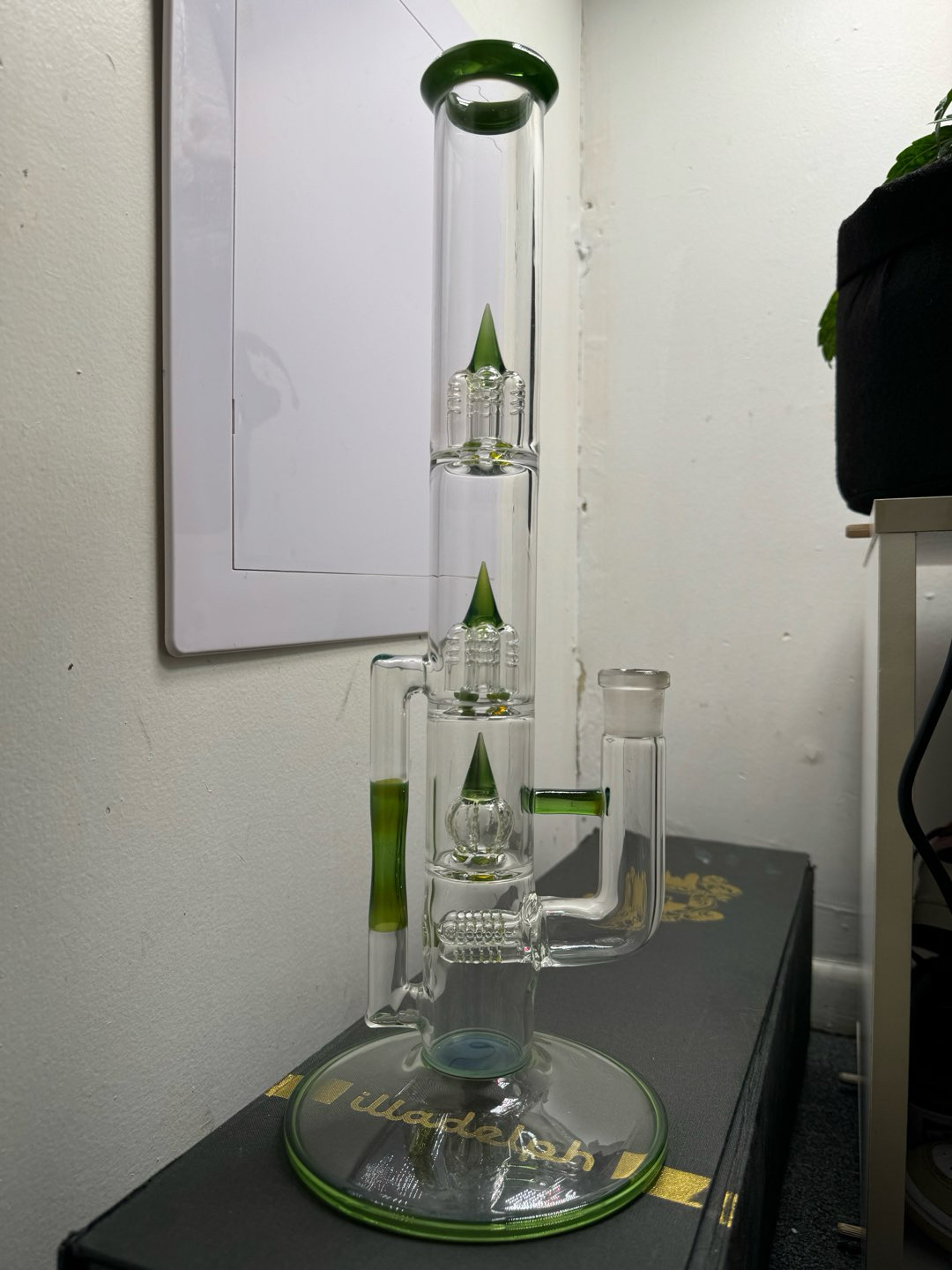 Preview pic of NewSchoolGlass Treecycler Green Energy