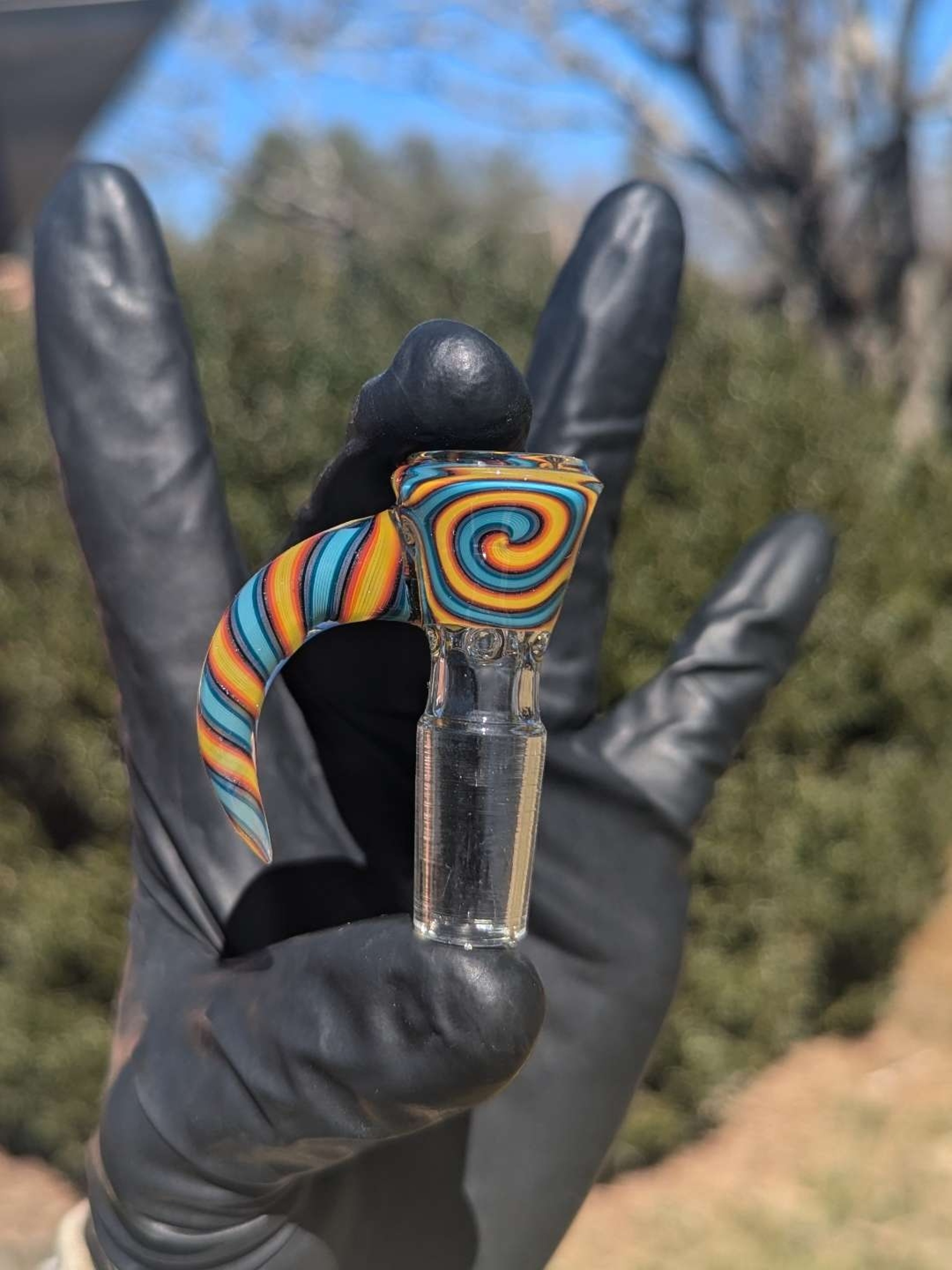 Preview pic of 4hole lineworked martini