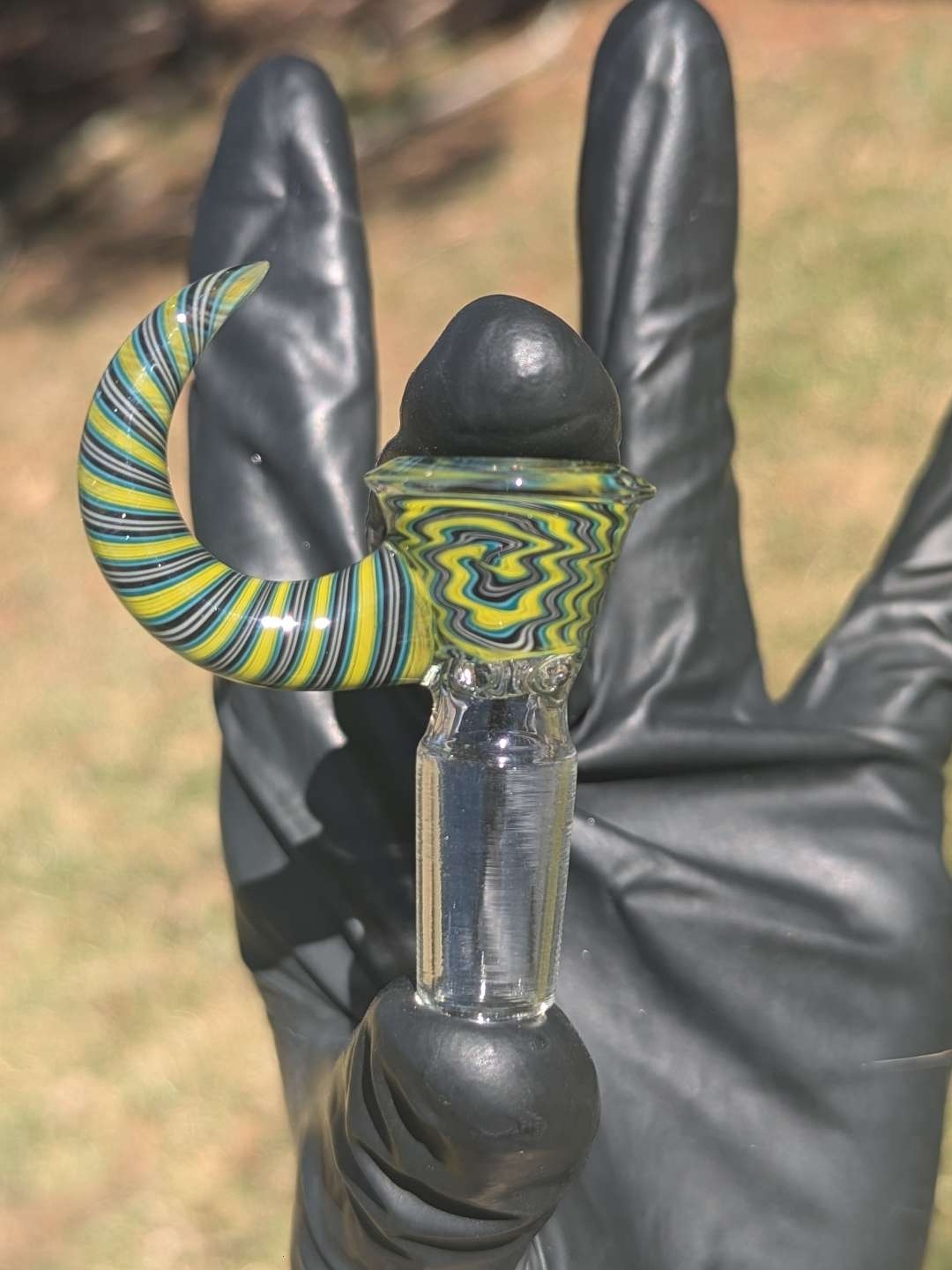 Preview pic of 4 hole Linework martini slide