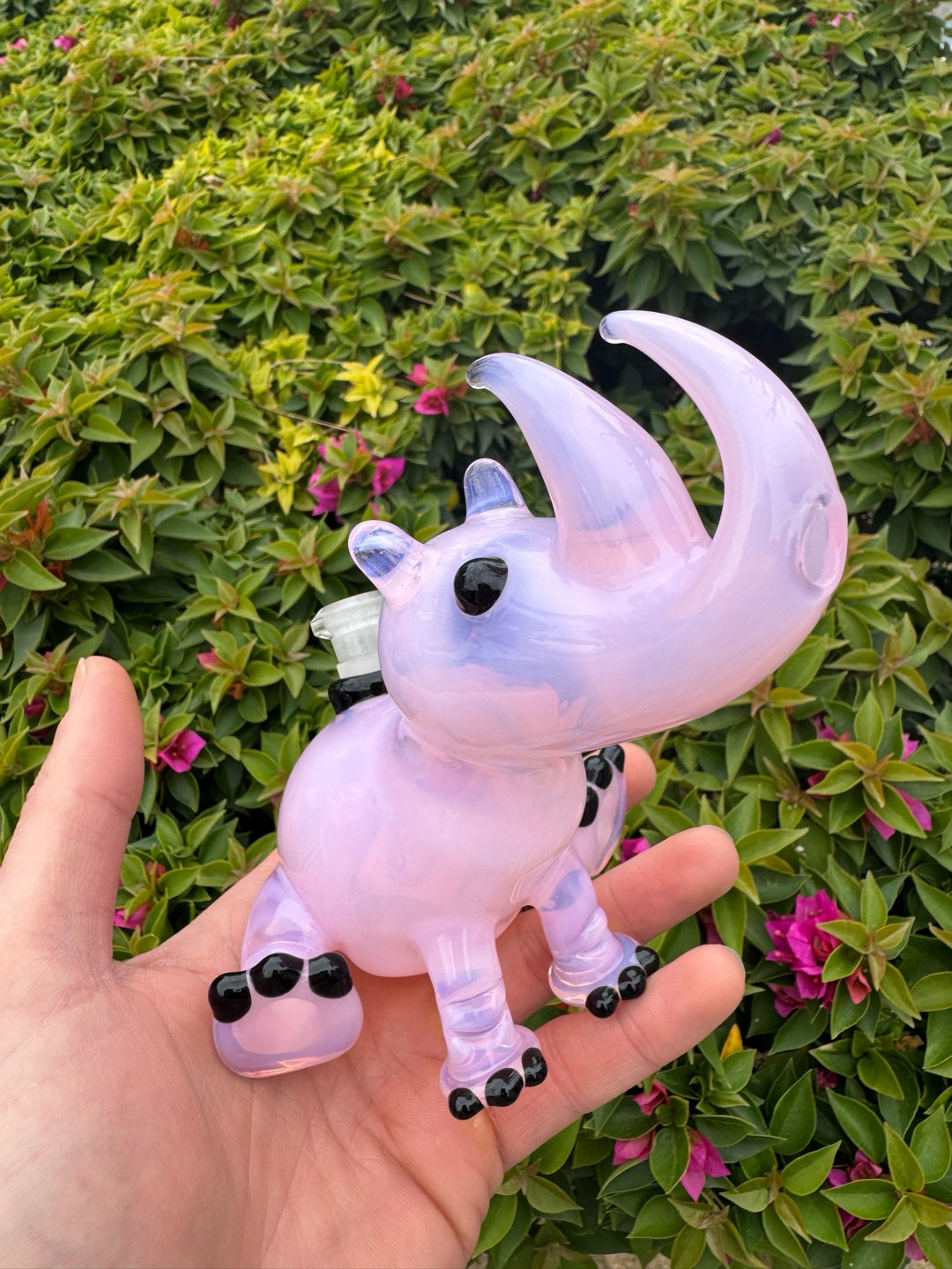 Preview pic of Meduim size rhino