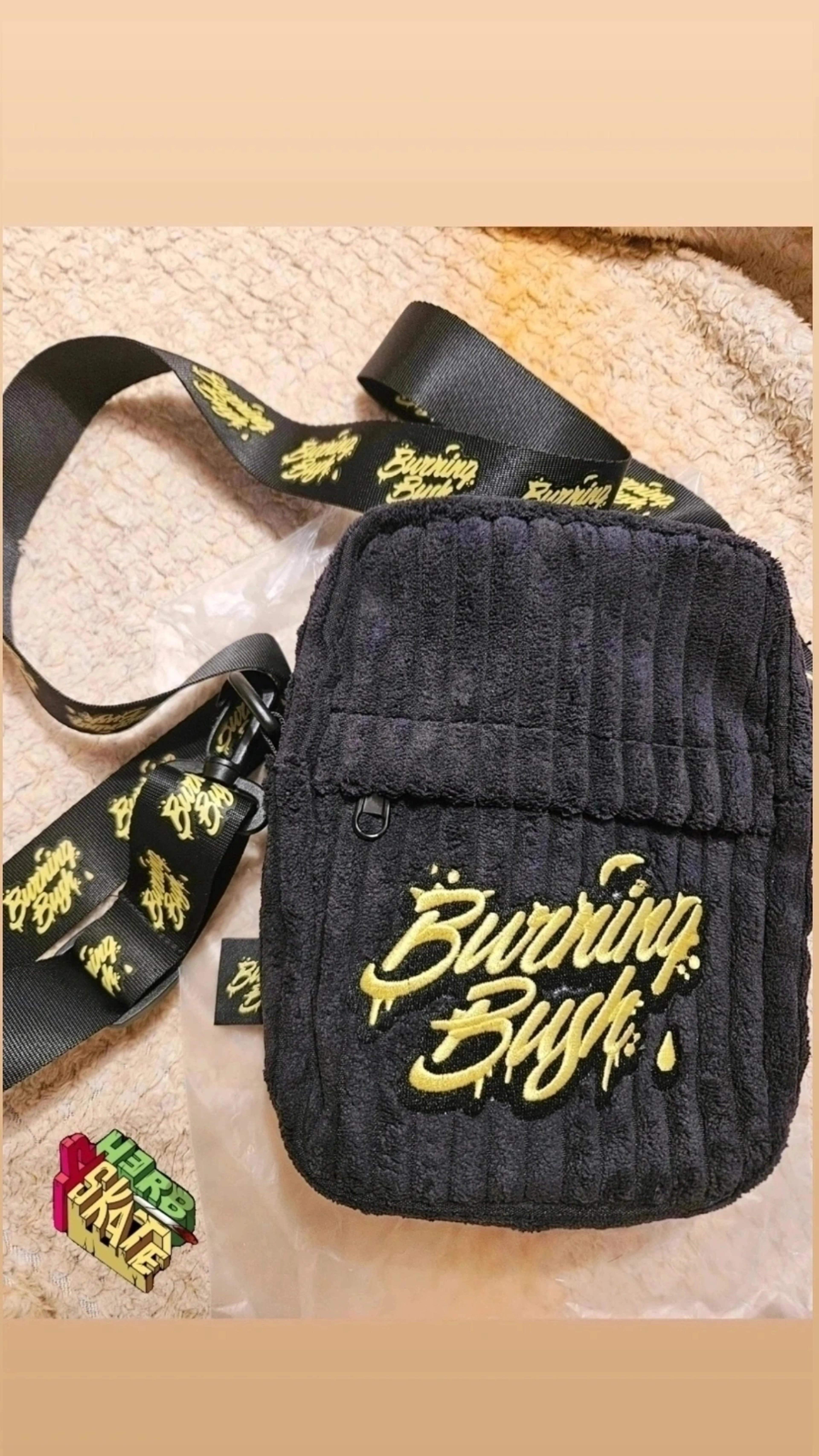 Preview pic of Sling Bag 2.5 pit cordarouy multi pocketed