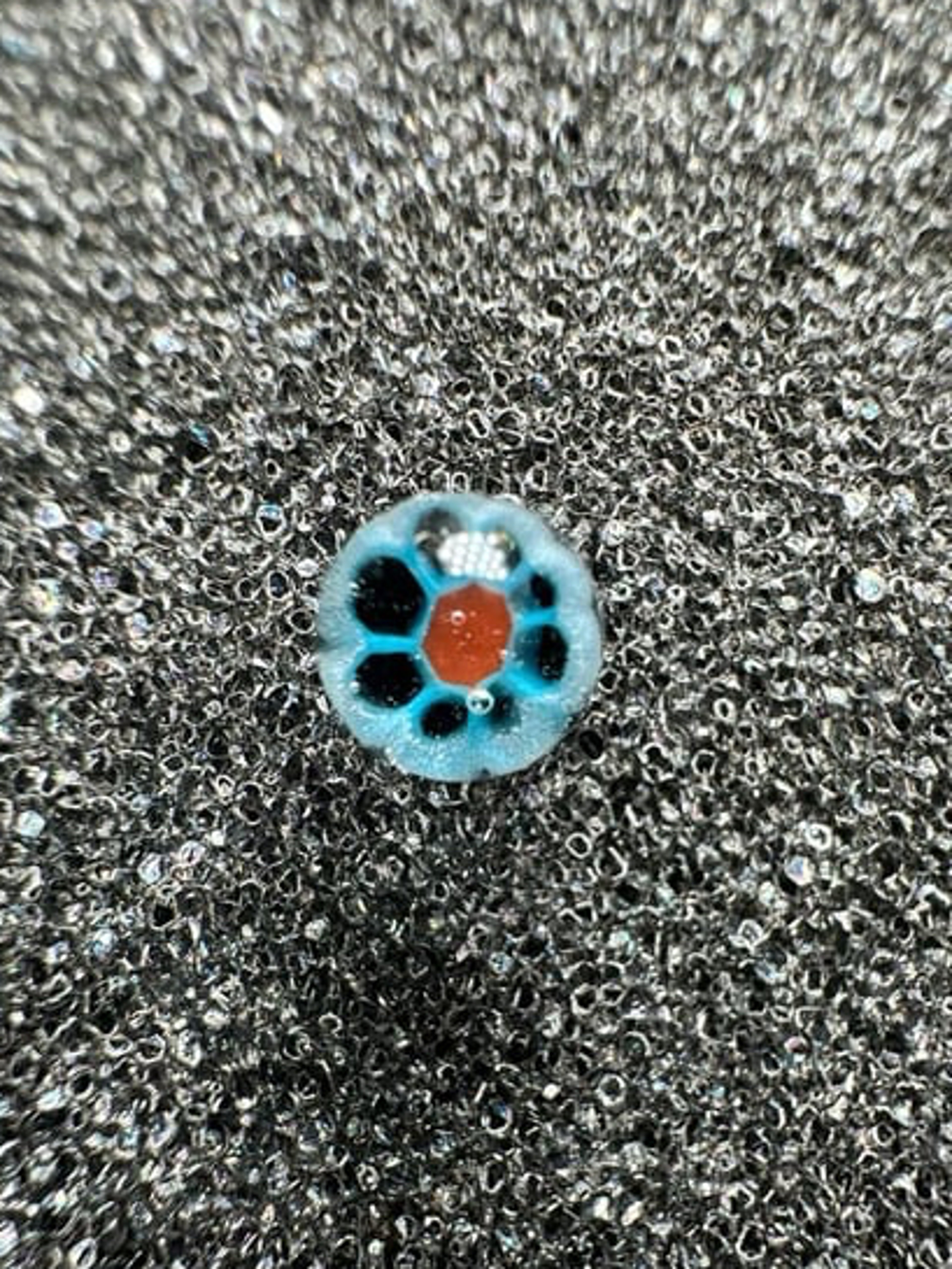 Preview pic of Lic glass pearl